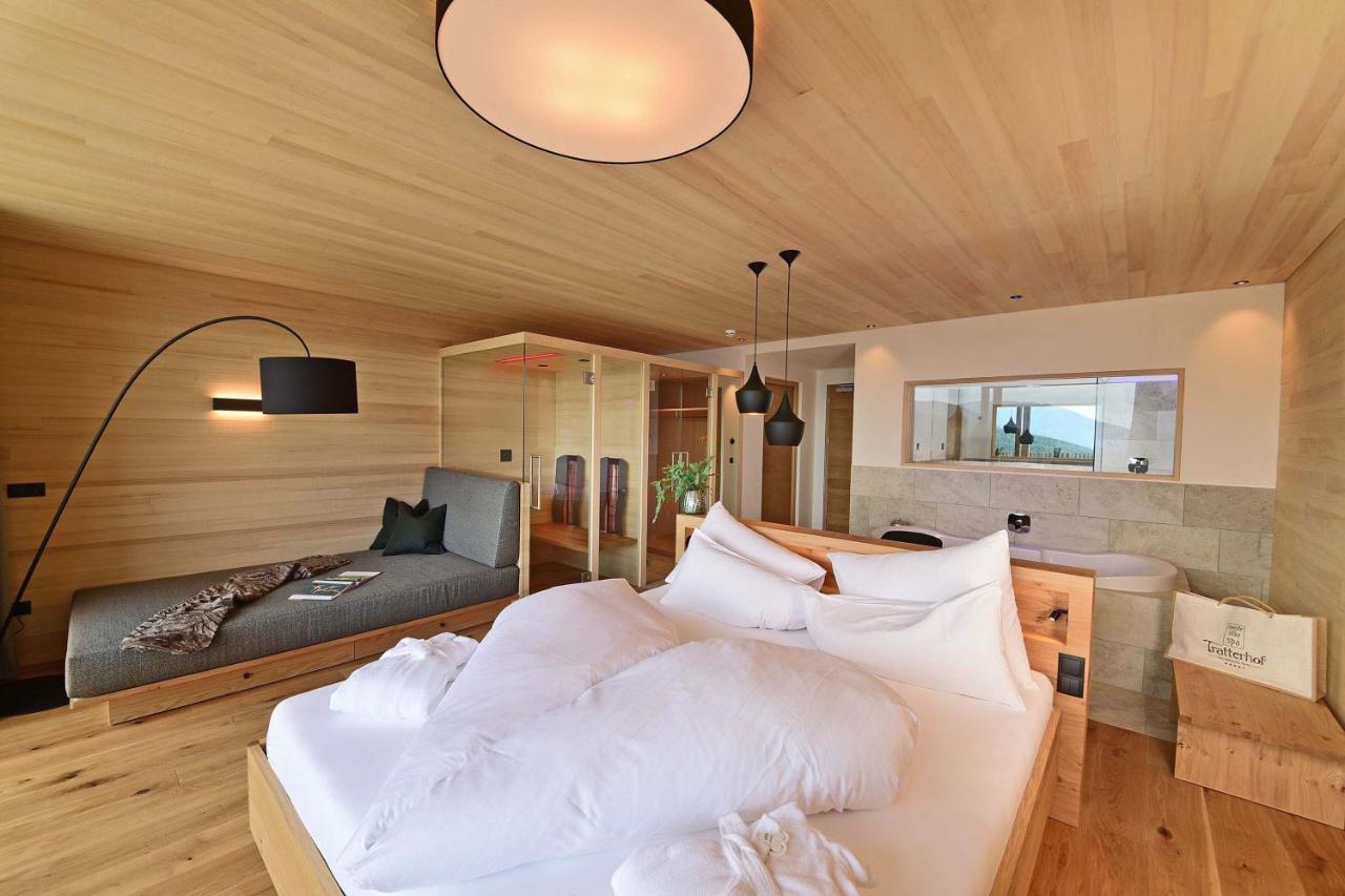 Deluxe Suite mit Whirlpool-Badewanne