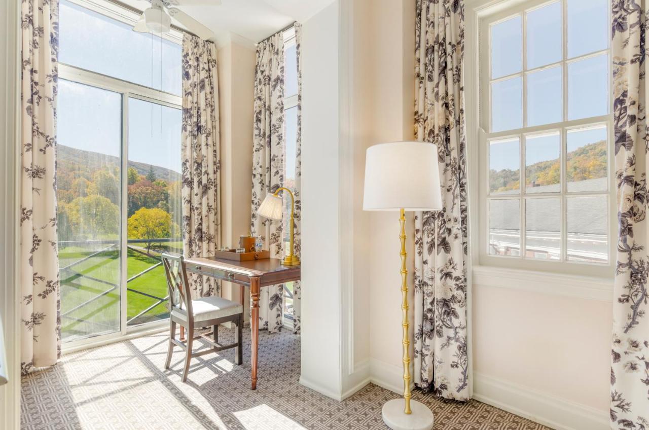 Premier View Room - 1 King Bed