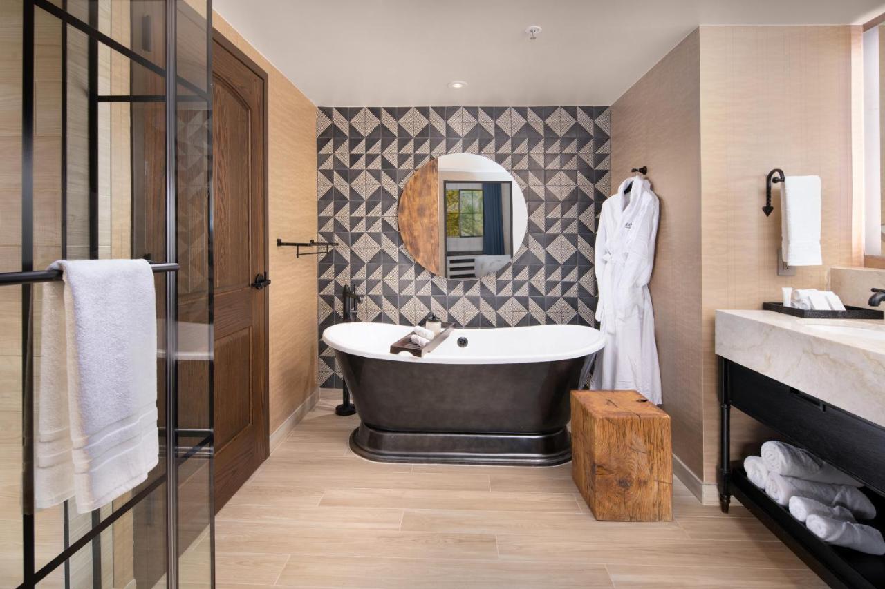 Luxe Lodge Suite