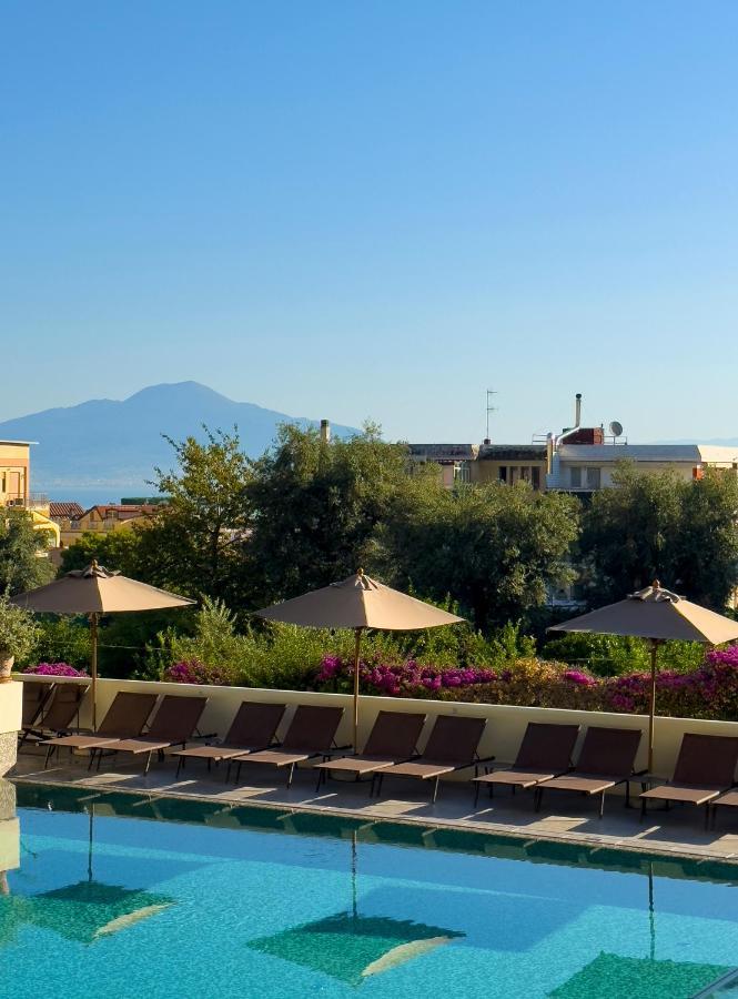 Suite with Pool View