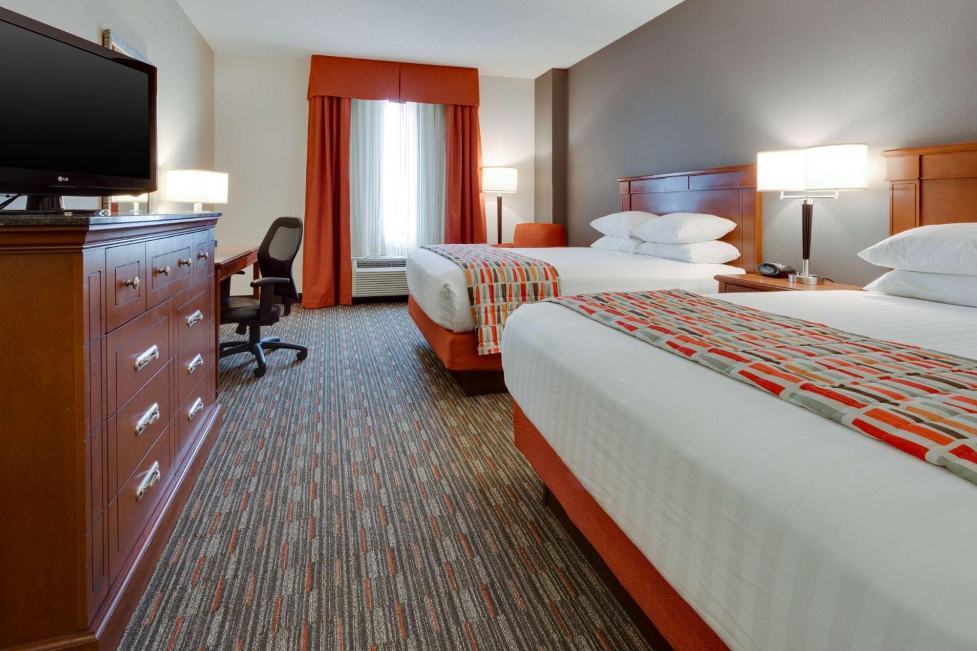 Deluxe Queen Room with Two Queen Beds