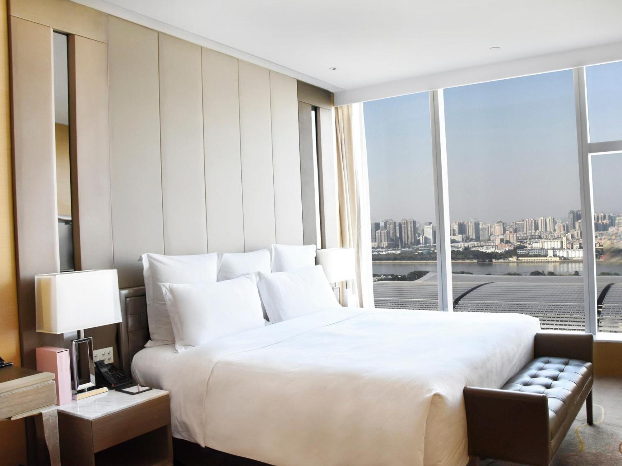 Club Executive Suite