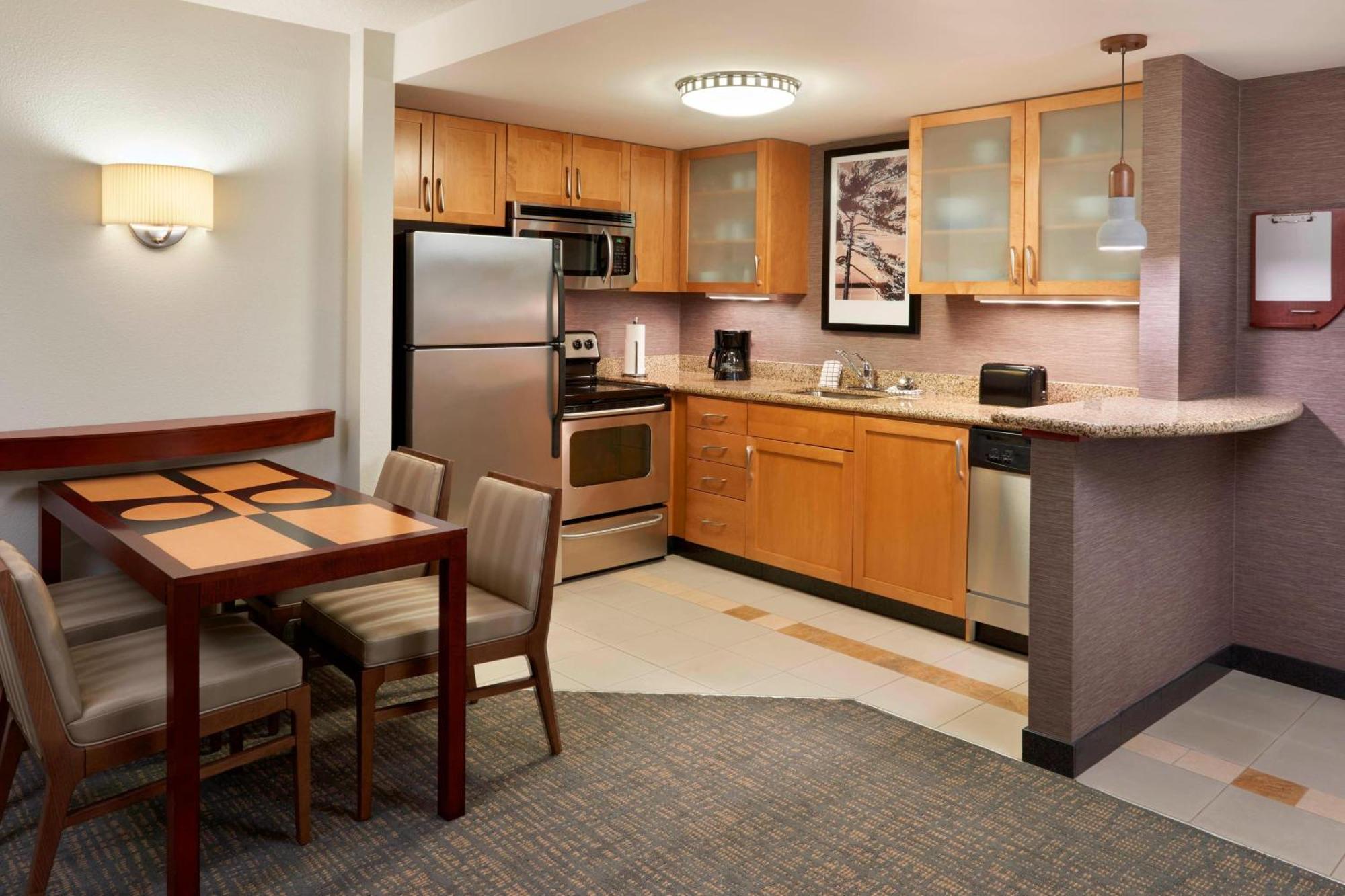 Two-Bedroom Suite - No Lake View