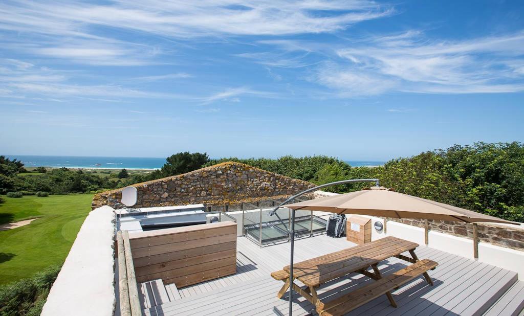 Five-Bedroom Holiday Home