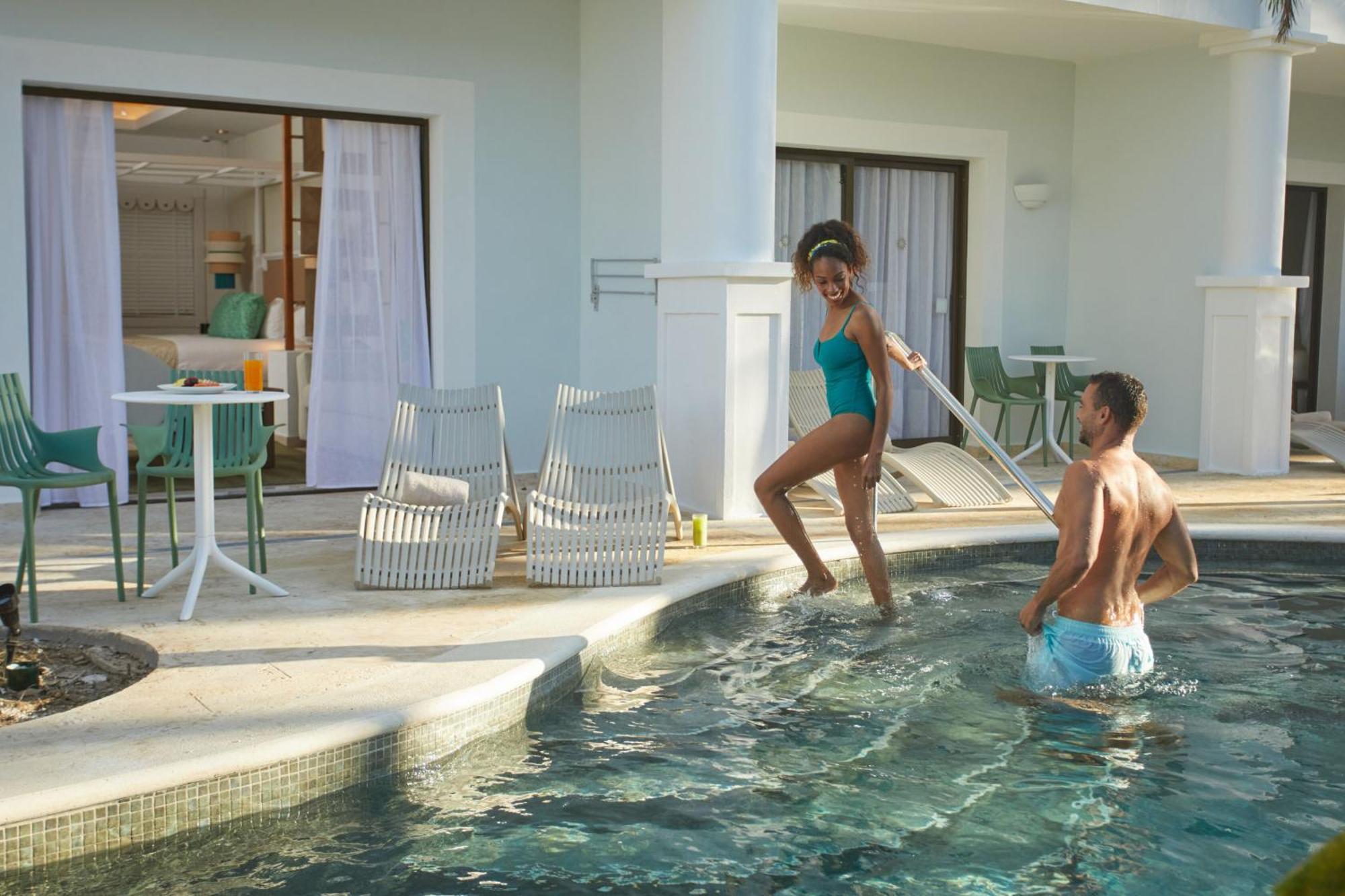 Suíte Júnior com Deluxe Acesso Direto à Piscina (1 Adulto)