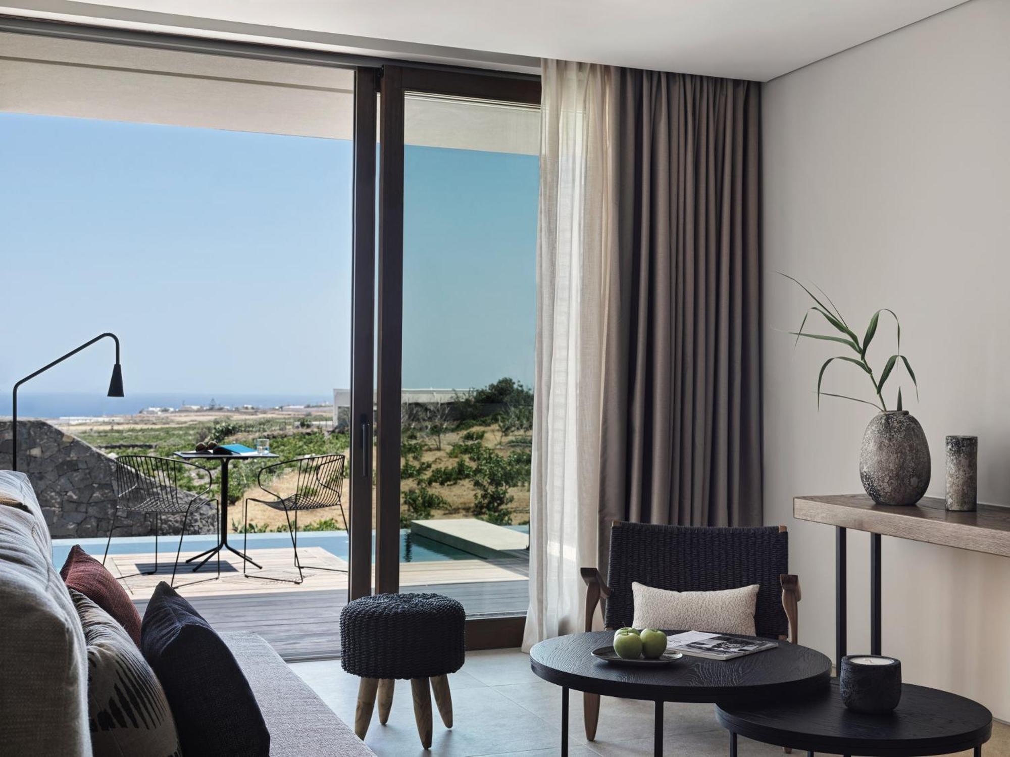Lava Suite with Private Pool and Sea View