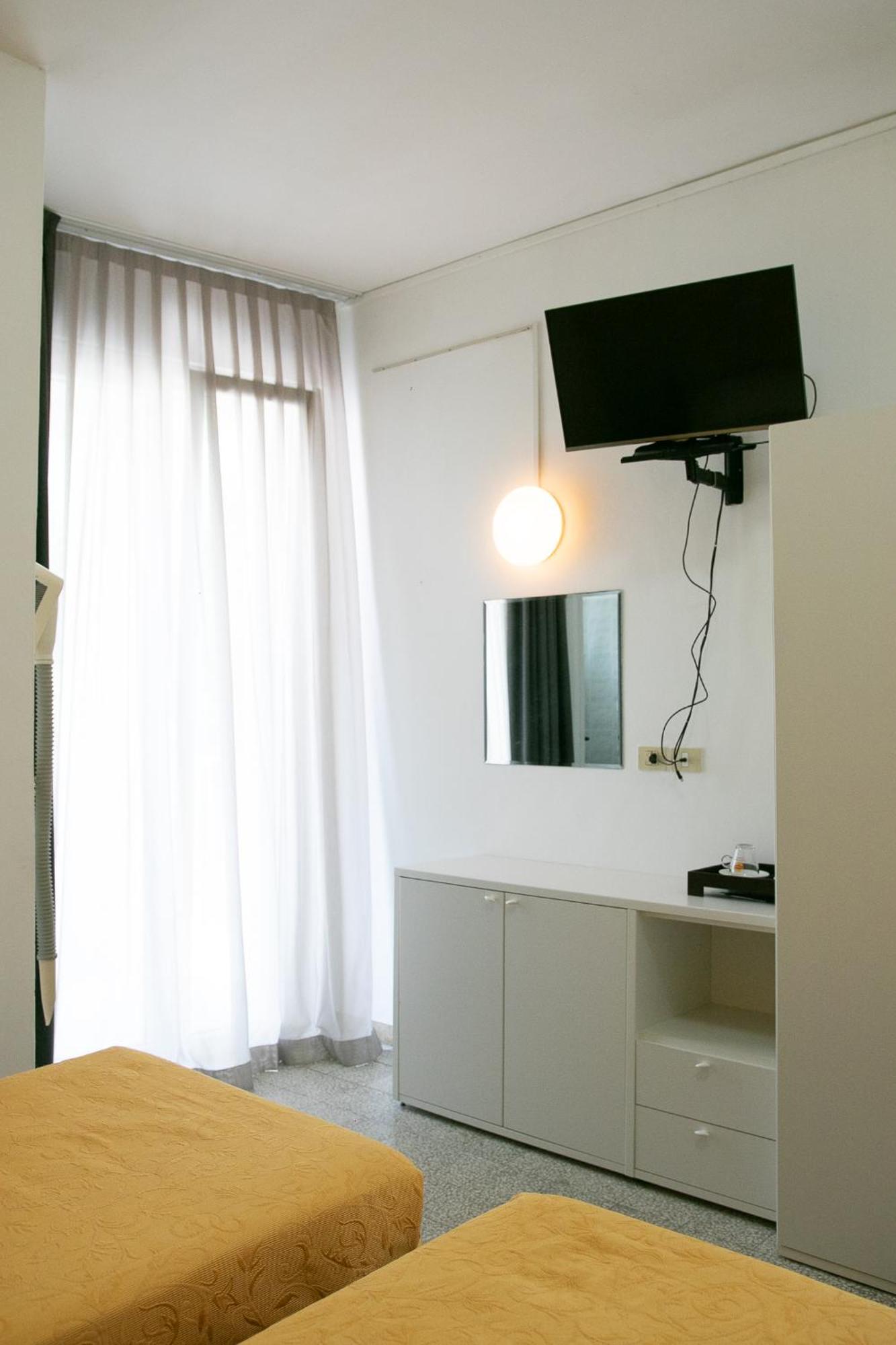 Double or Twin Room,1522554223:JPEG
