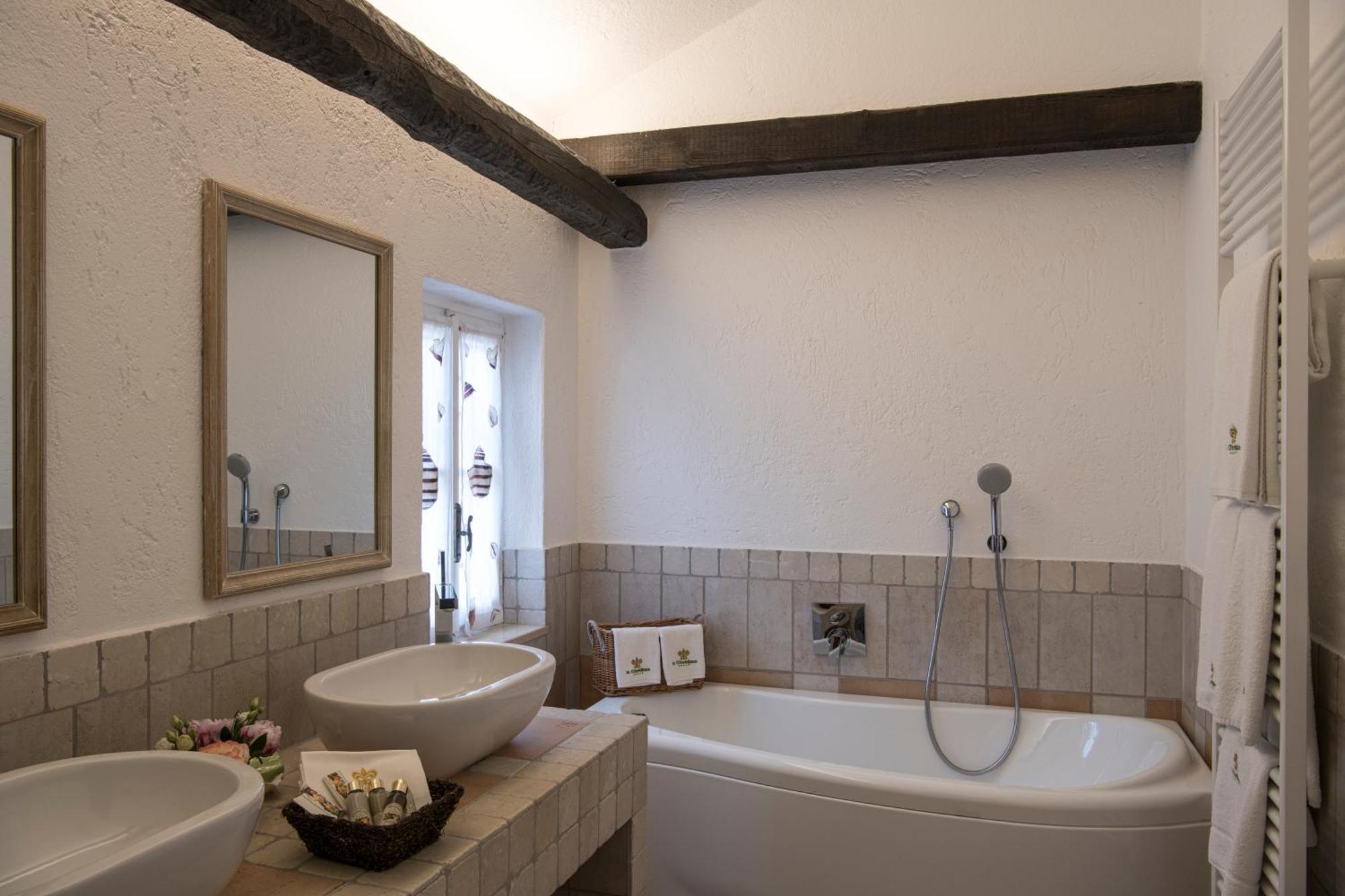 Suite - Annex