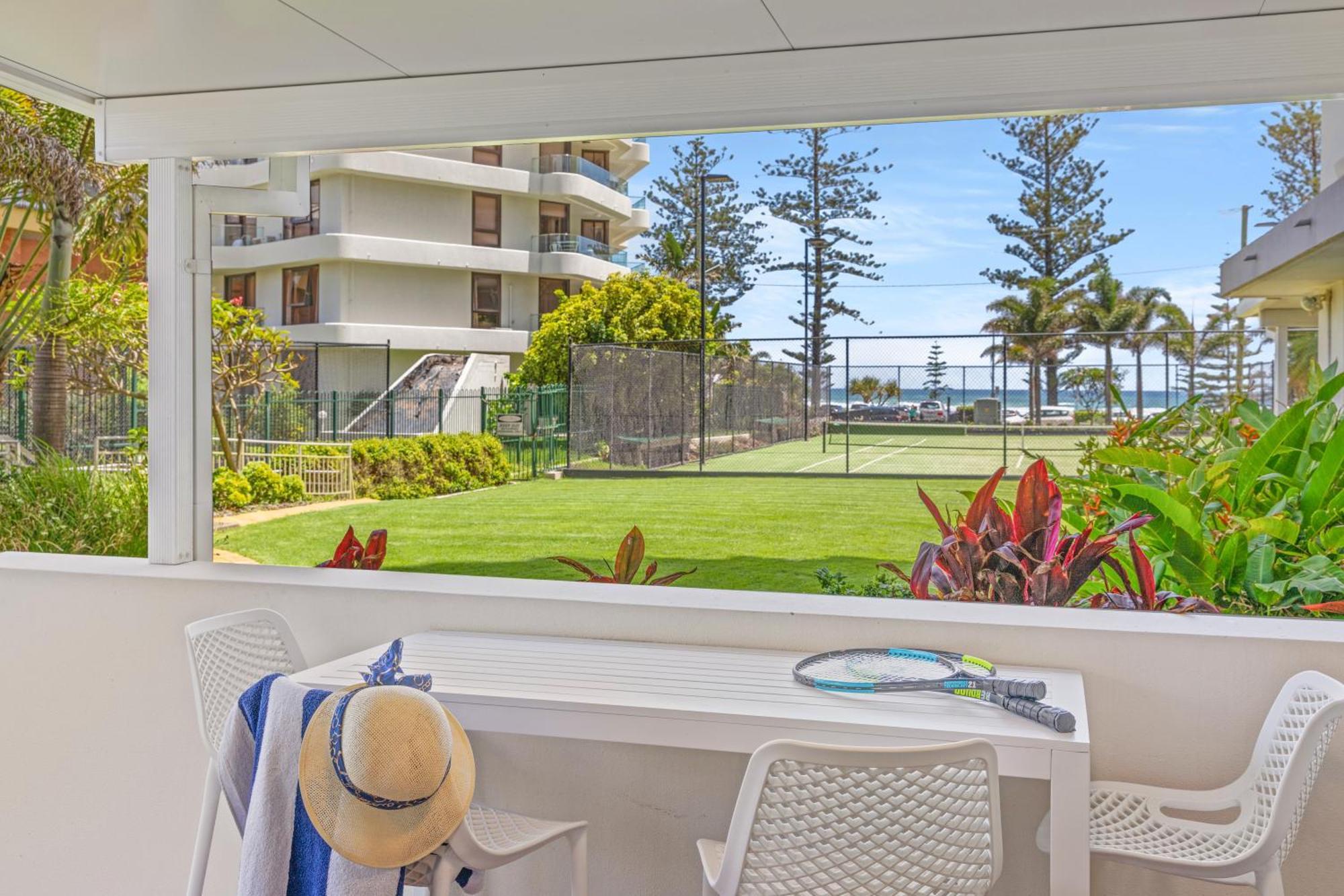 1 Bedroom Apartment with Garden View