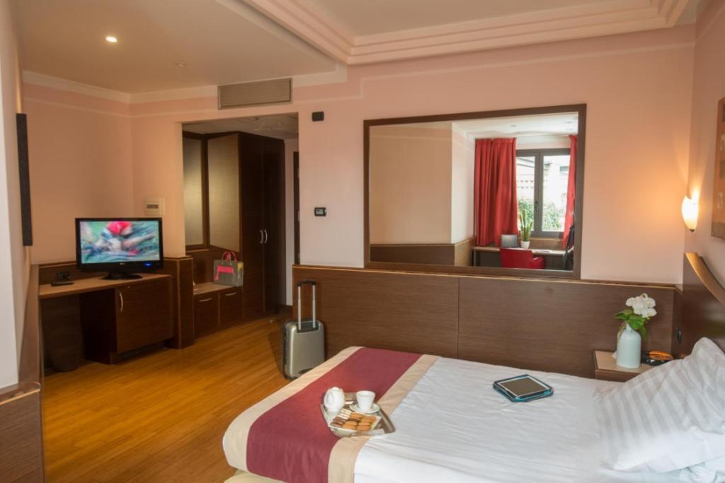 Small Double Room