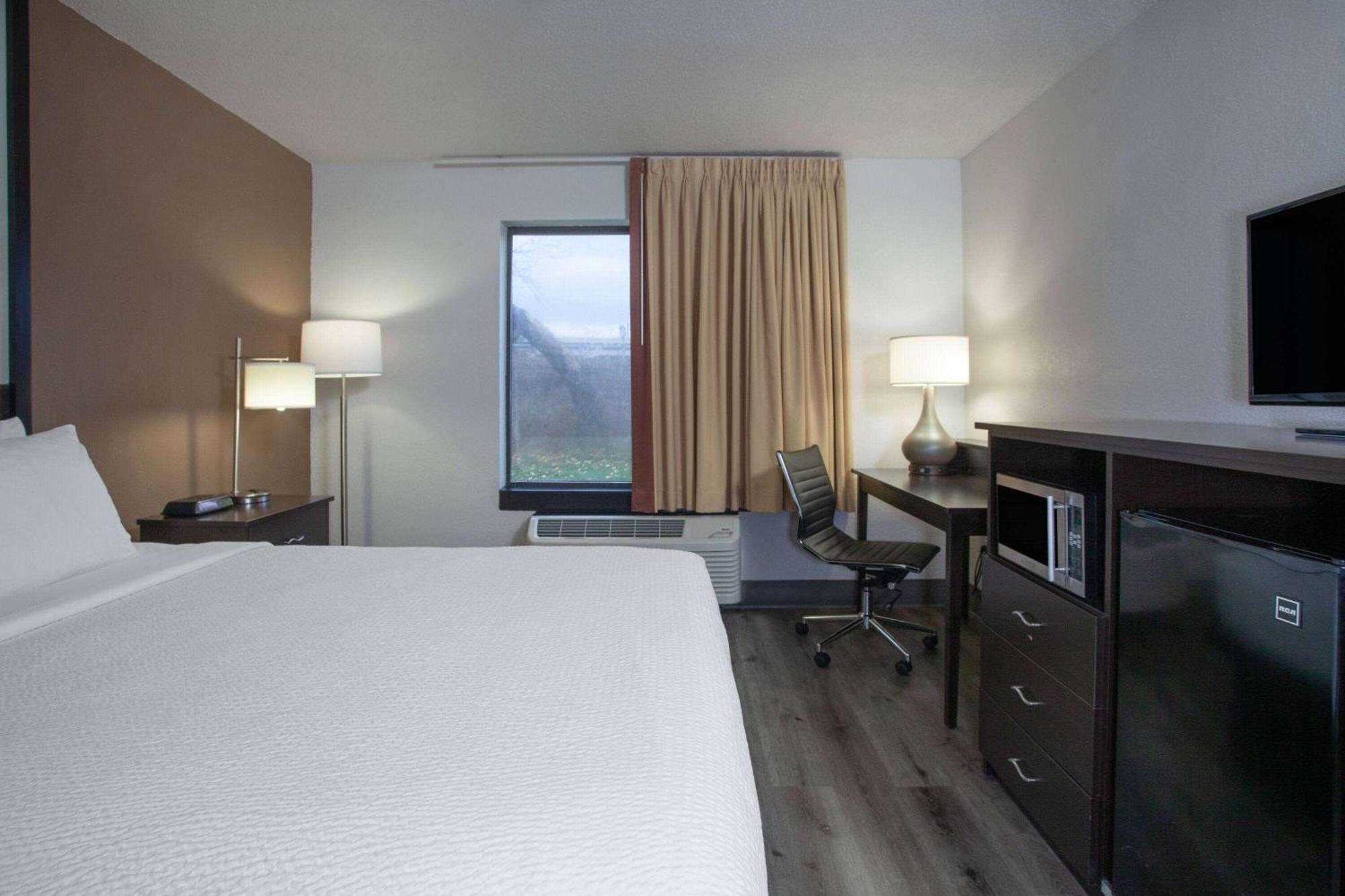 King Room- Non-Smoking