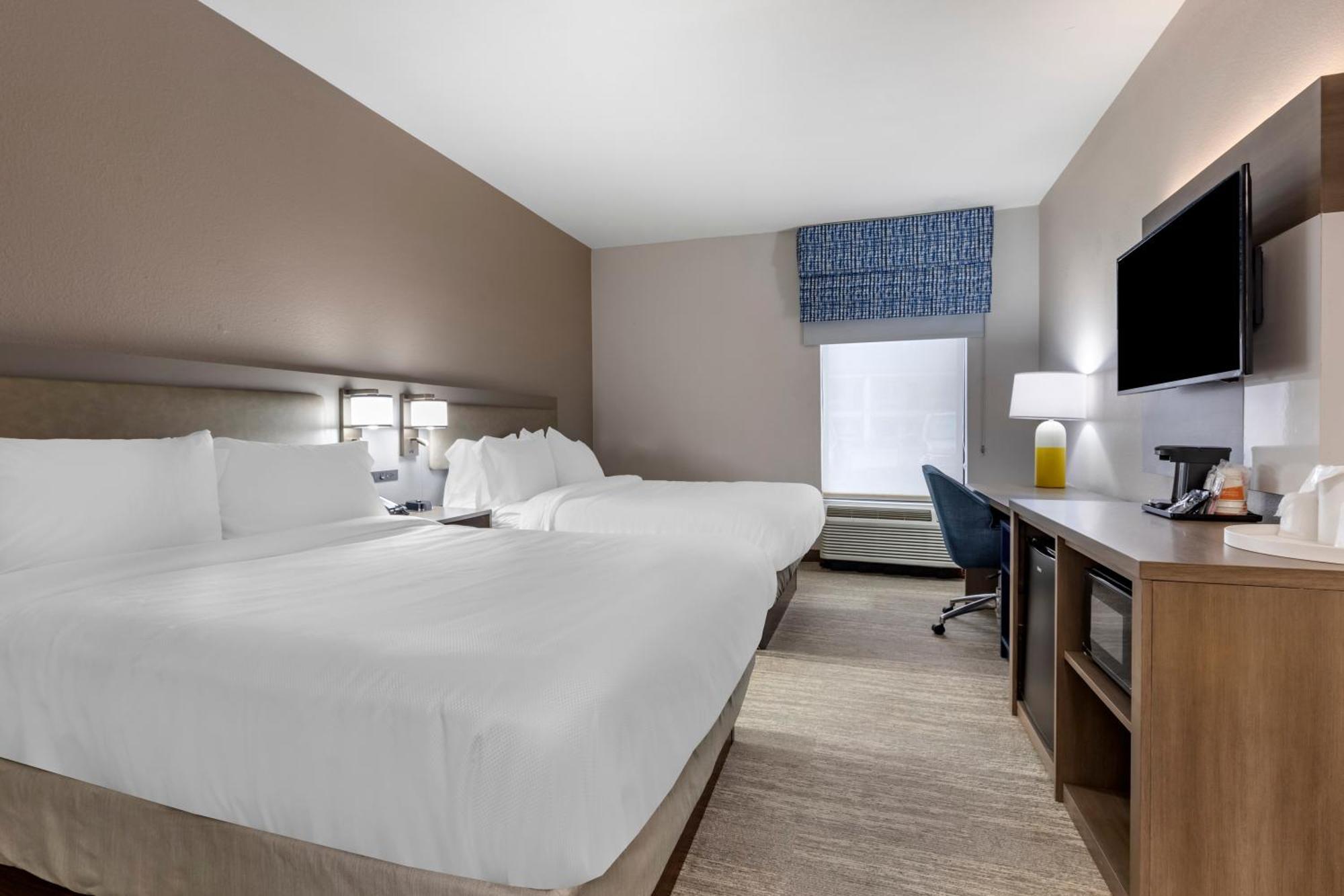 Quadruple Room with Two Queen Beds and Roll-In Shower - Disability Access/Non Smoking/Interior Corridor
