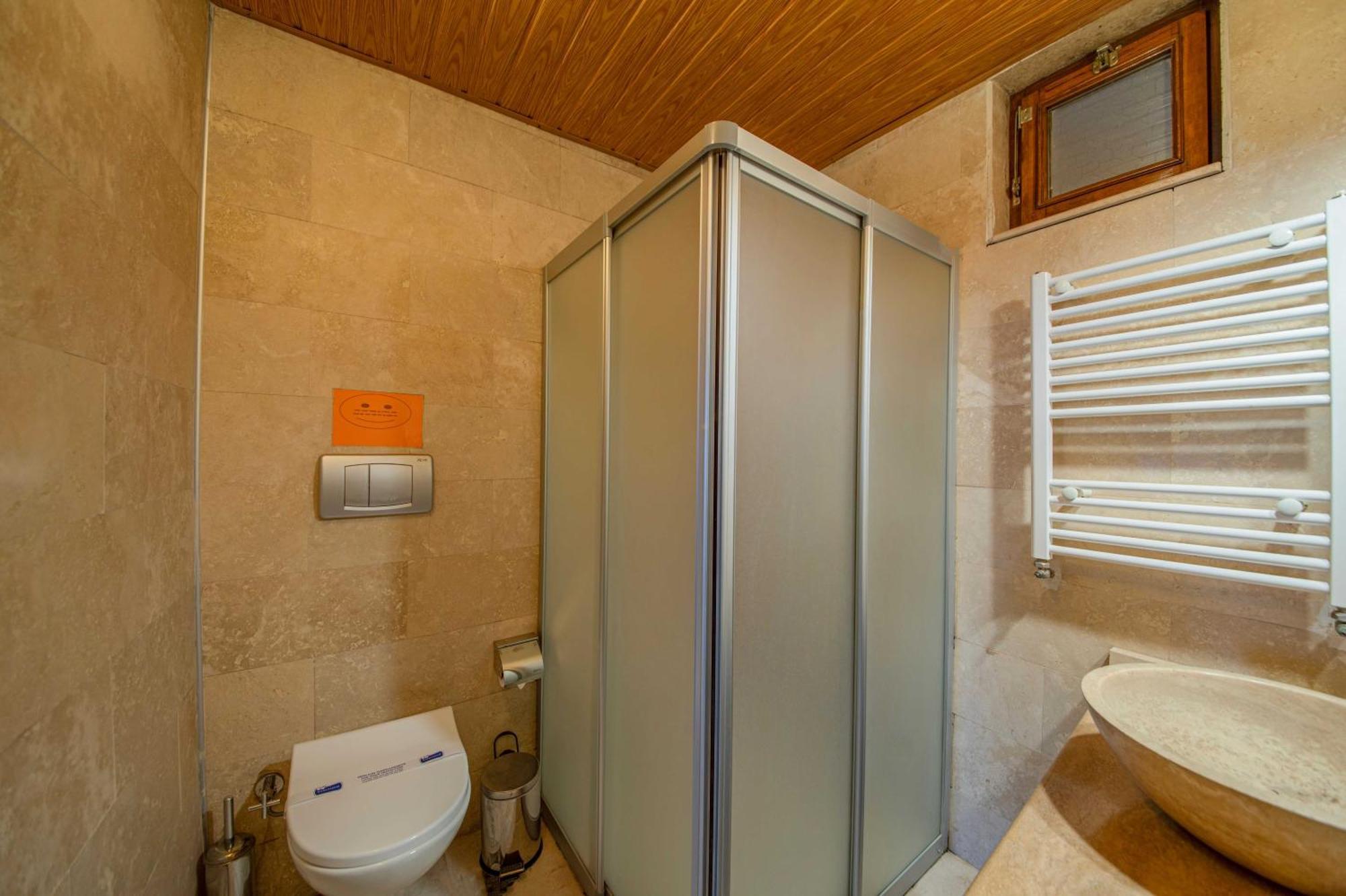 Superior Stone Triple Room