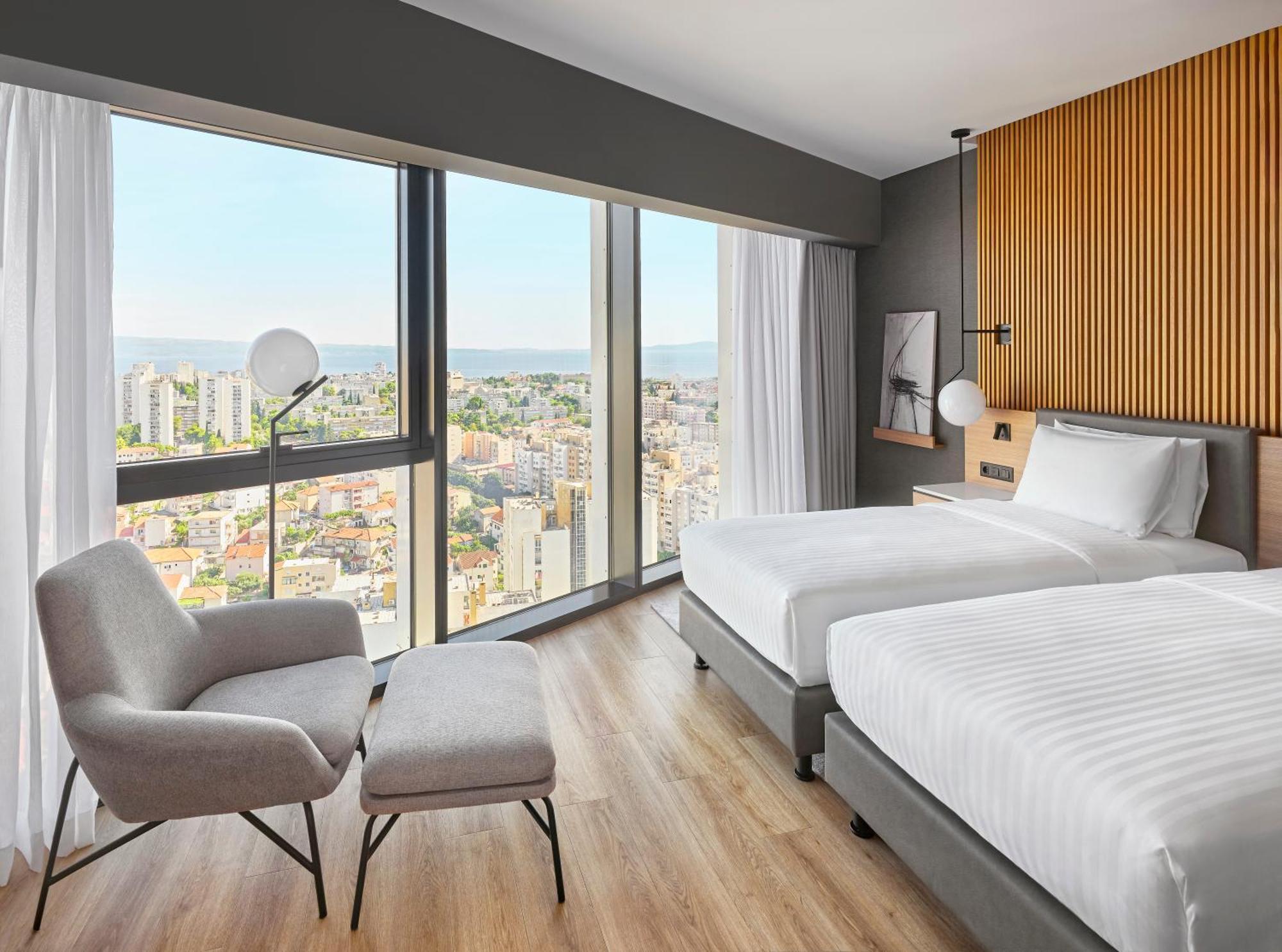 Superior Twin Room with Sea view