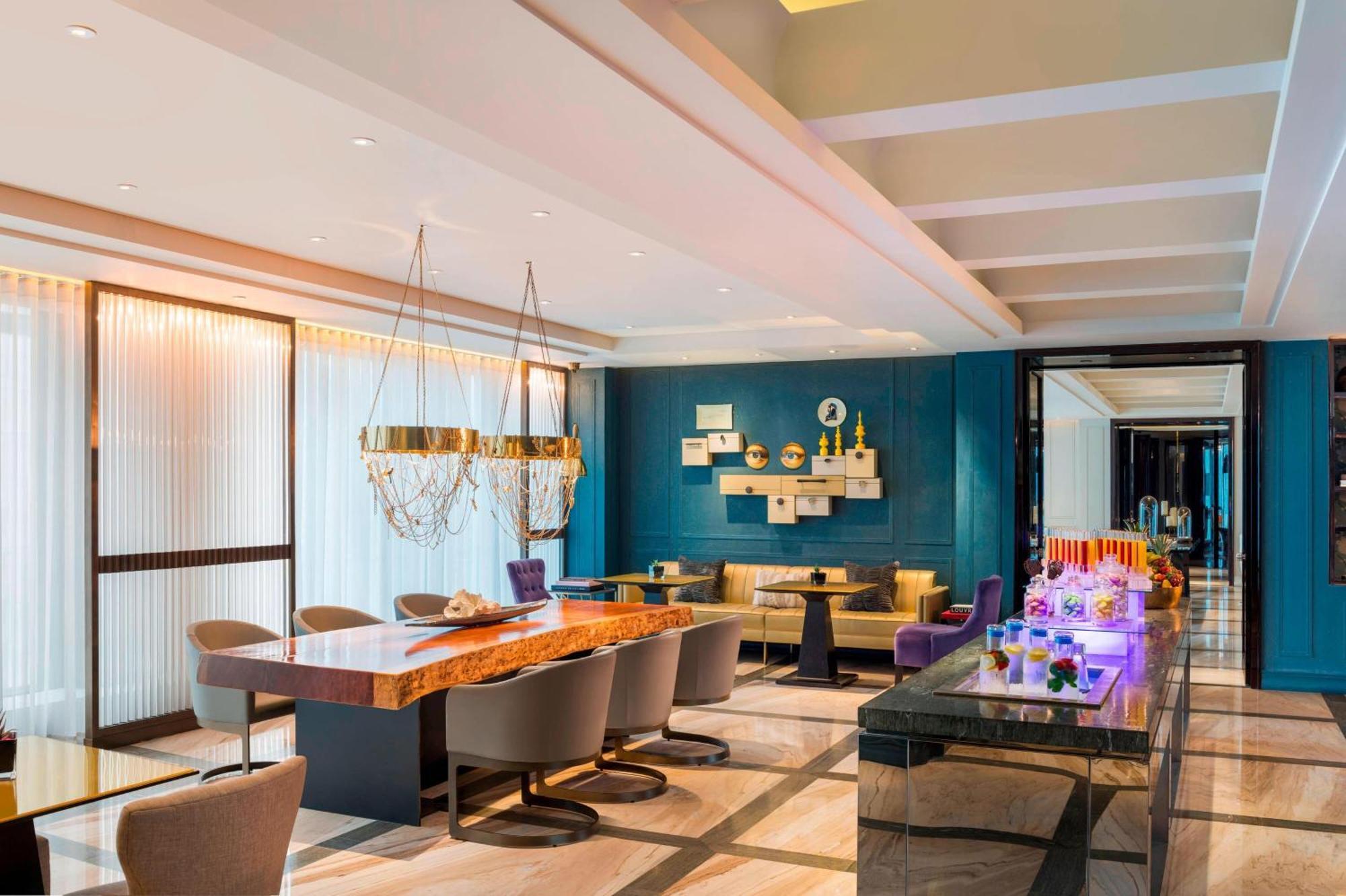 Fantastic King Suite