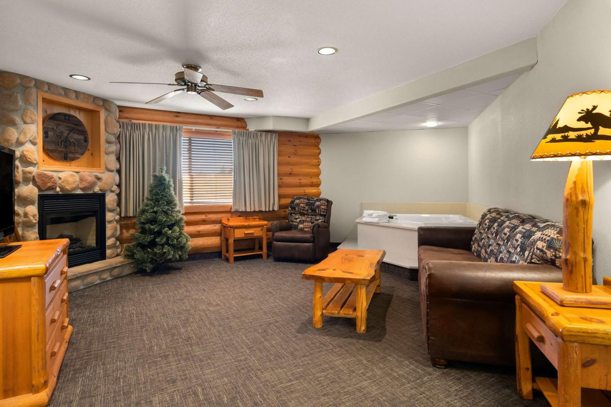 King Suite with Kitchen- Non-Smoking