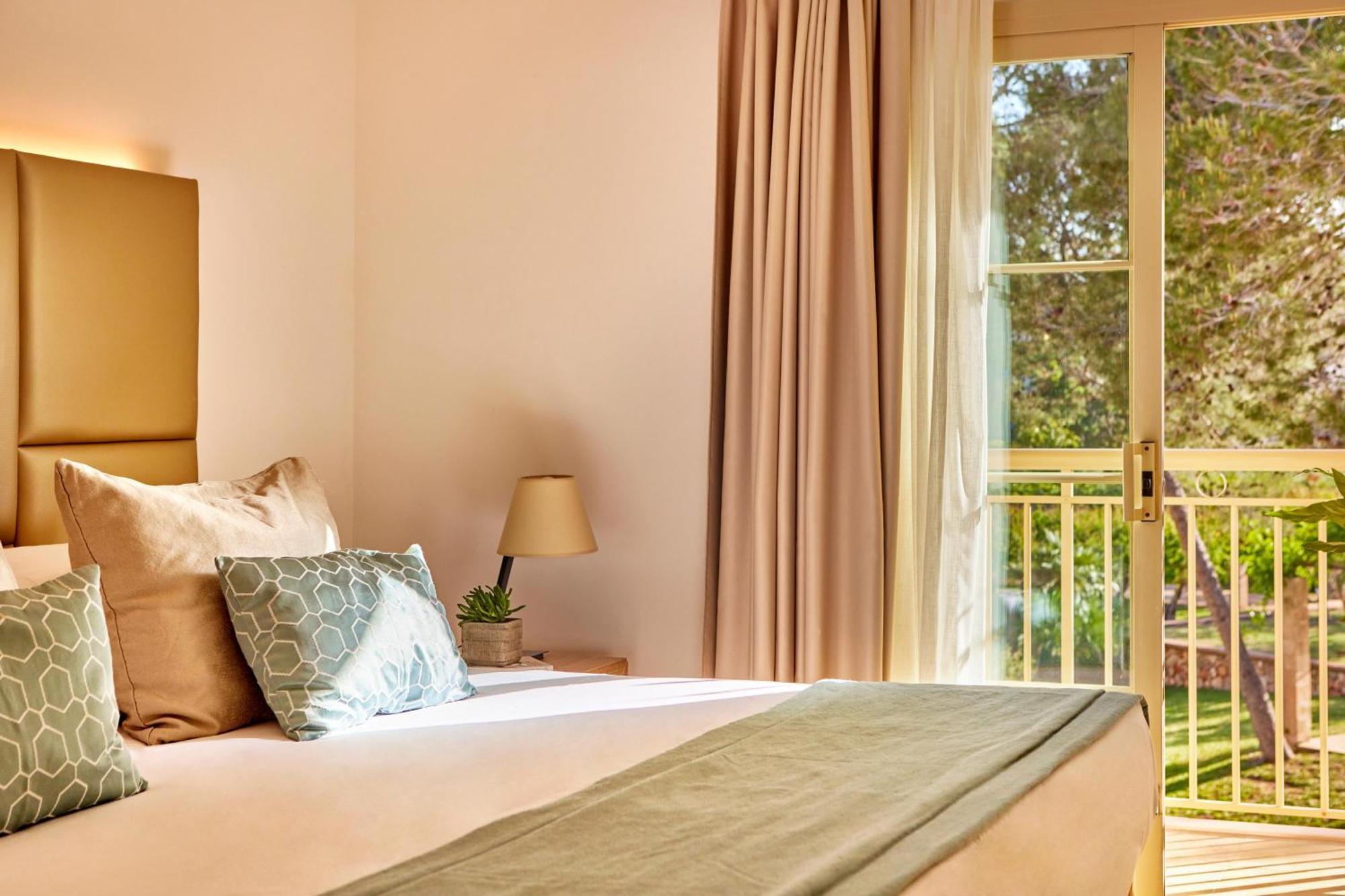 One-Bedroom Suite,1545001474:JPEG
