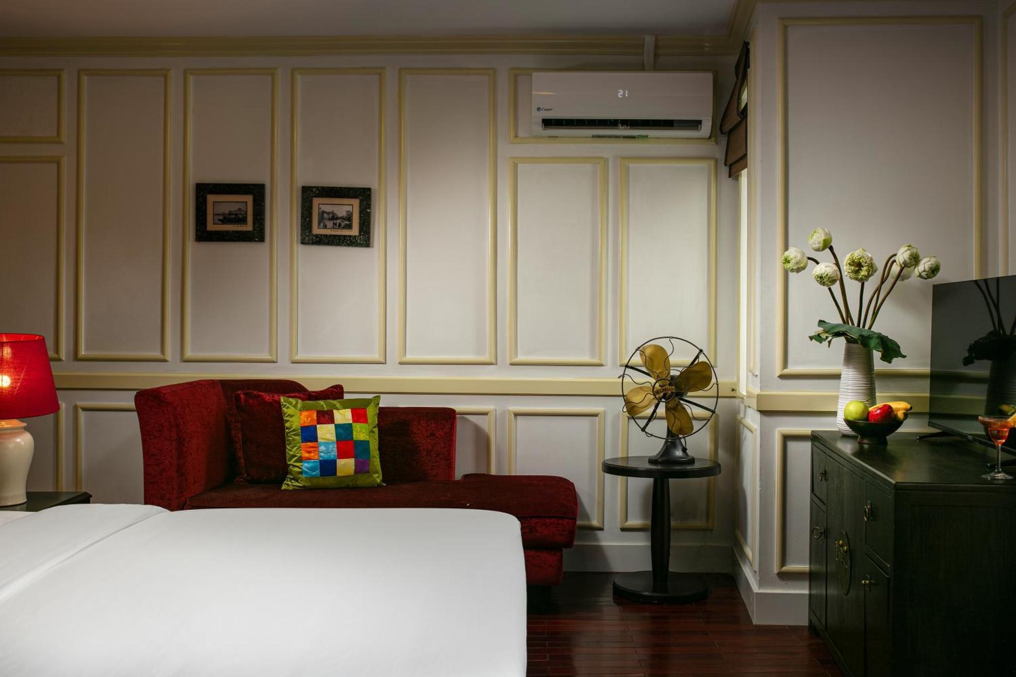 Suite with City View