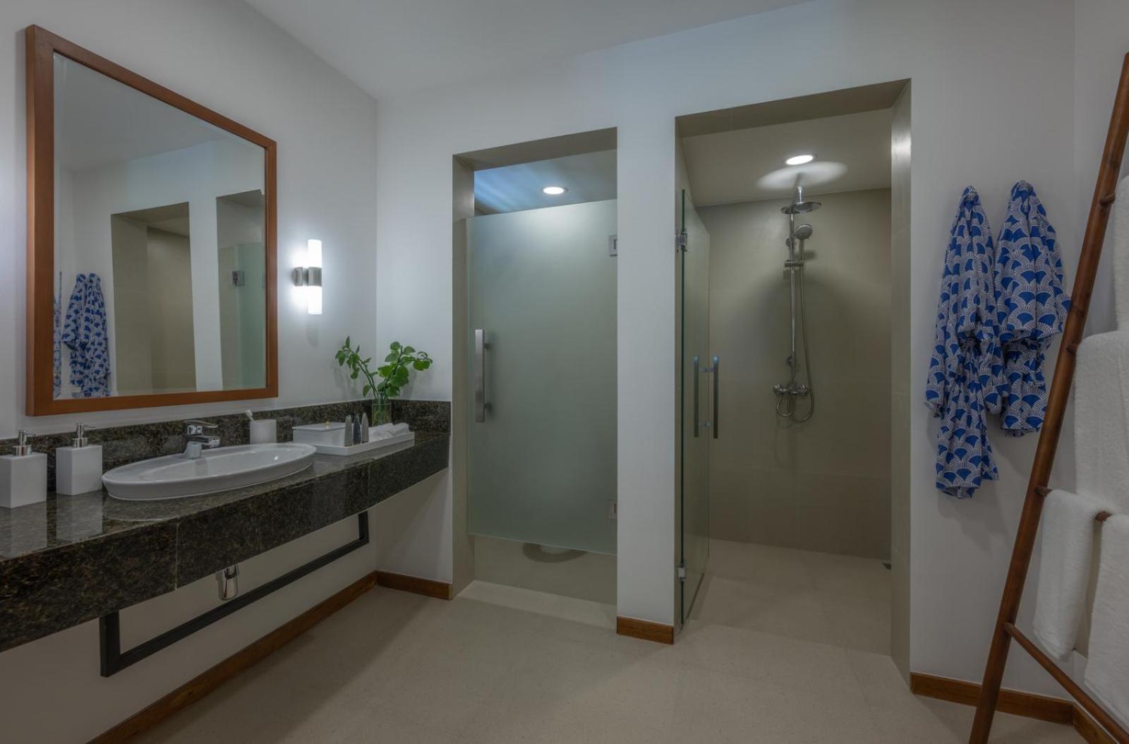 Sunset Beach Suite