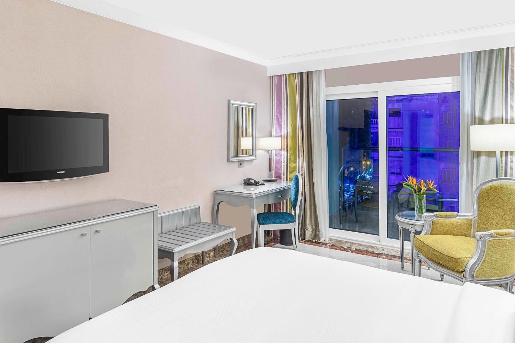 Executive Corner King Room with Sea View