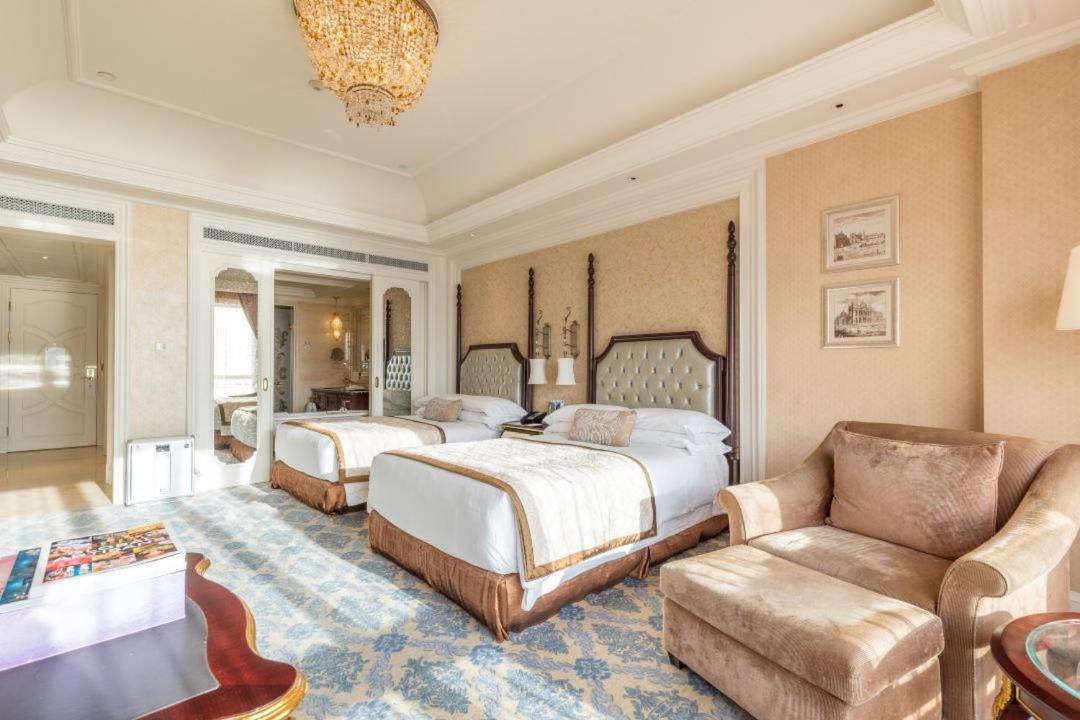 Deluxe Twin Room with Ocean View