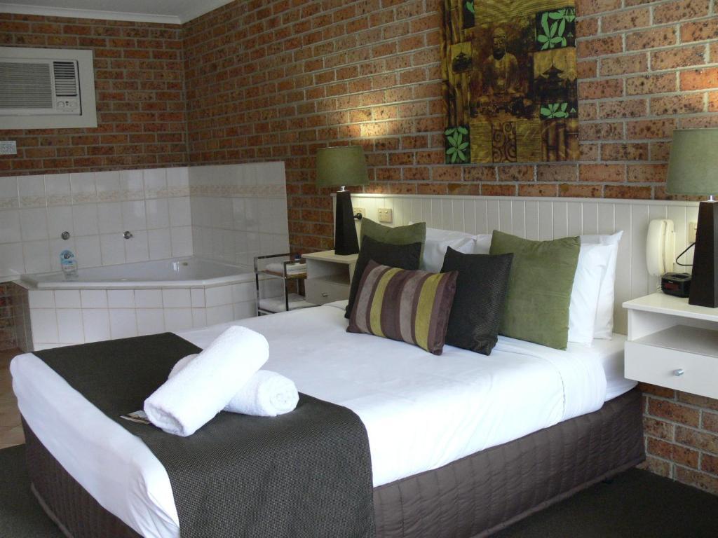 Suite with Spa Bath