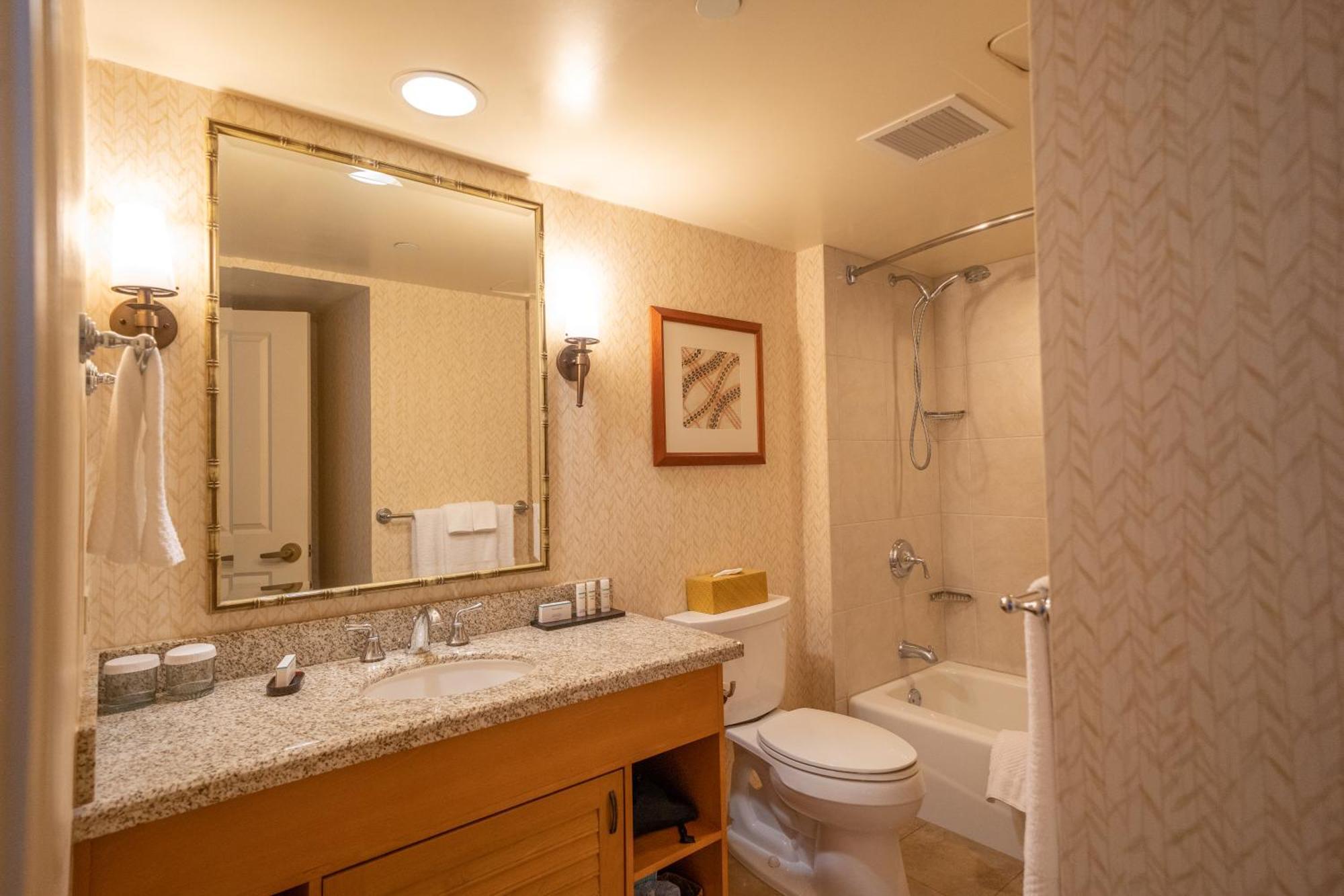 King Suite Ocean View,1551652768:JPEG
