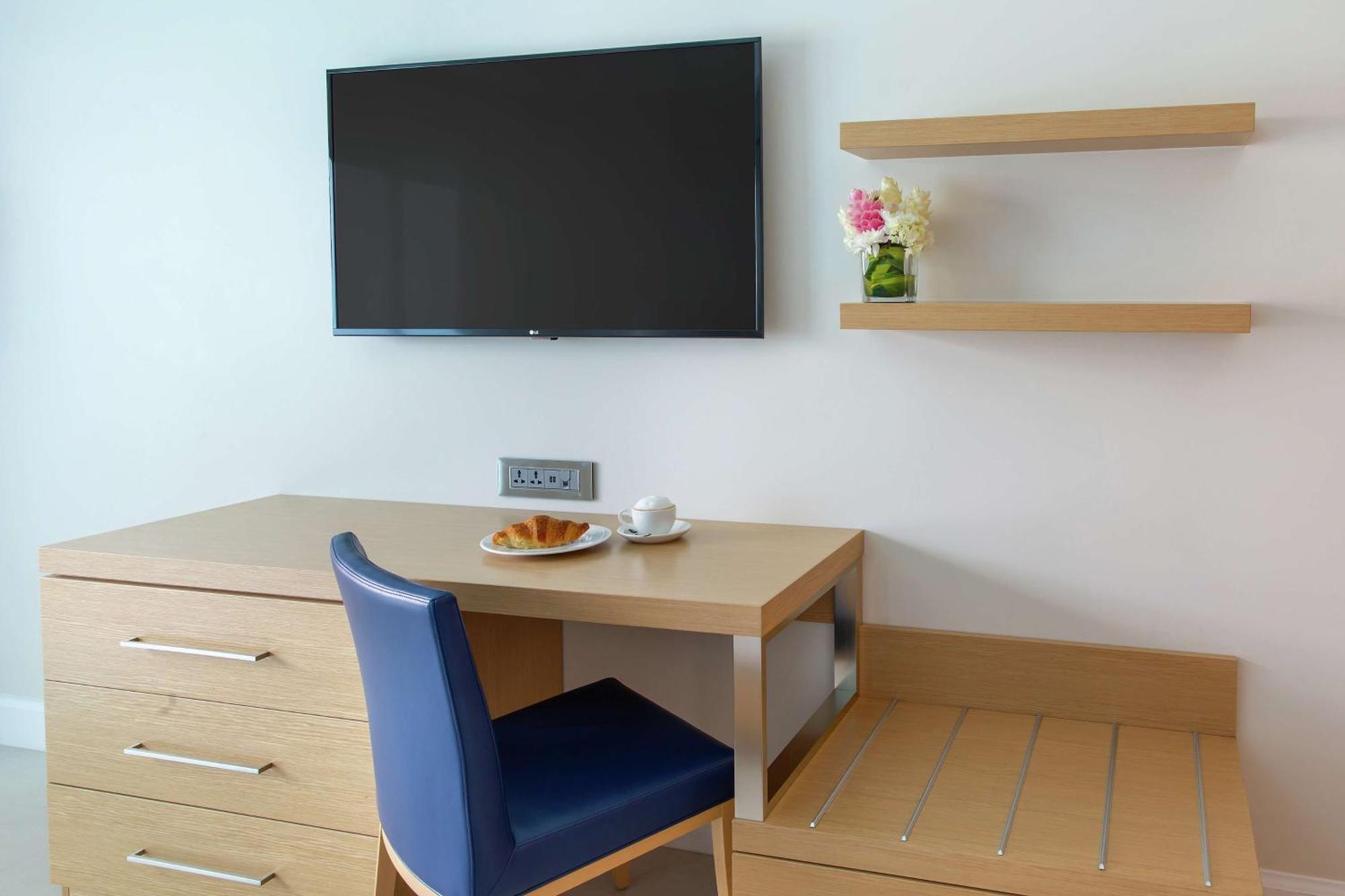 King Room with Island View