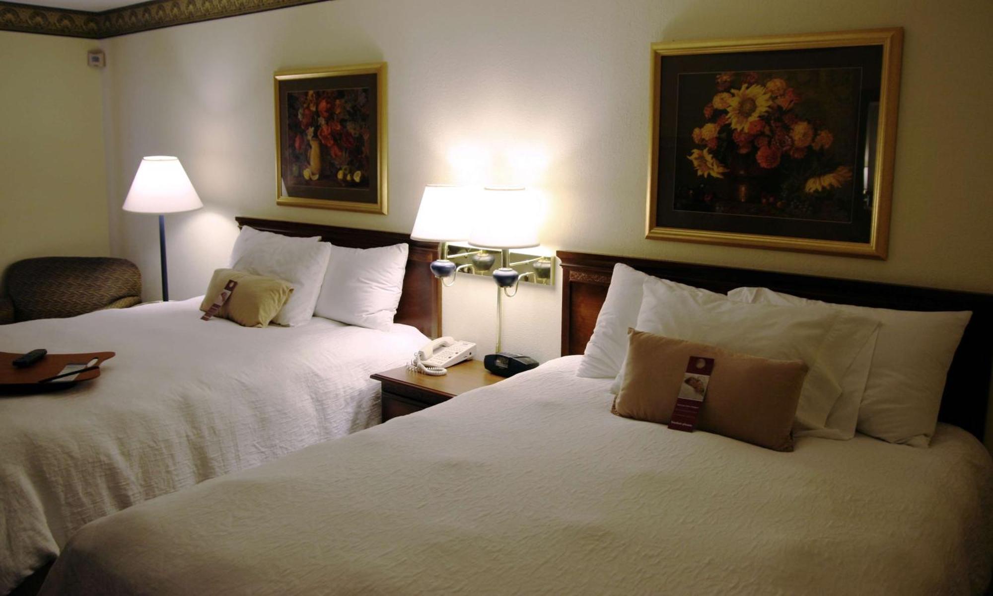 Room with Two Queen Beds - Non-Smoking