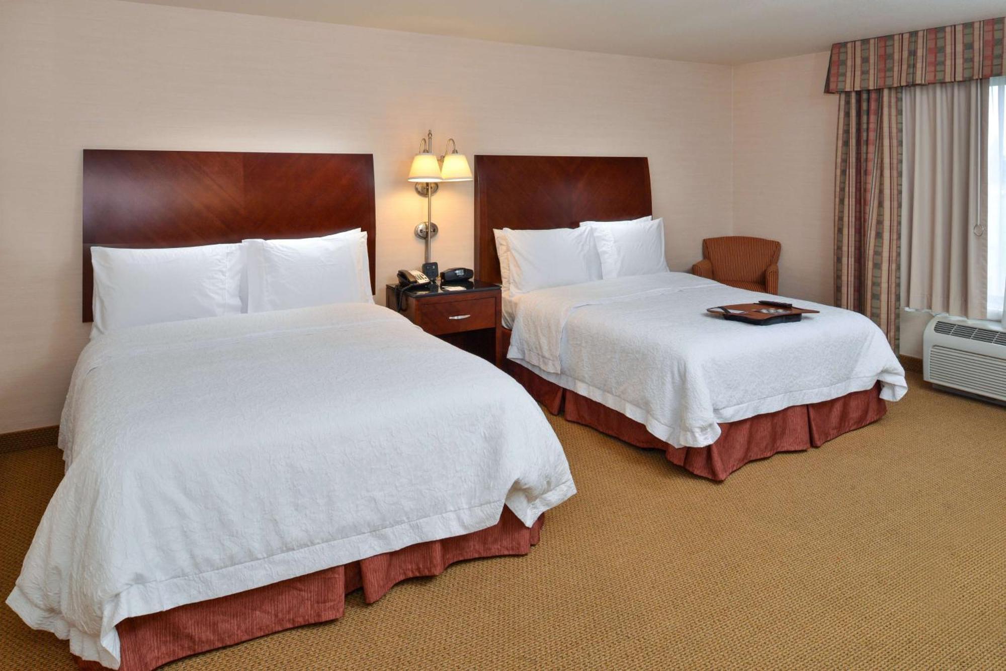 Room with Two Queen Beds - Non-Smoking
