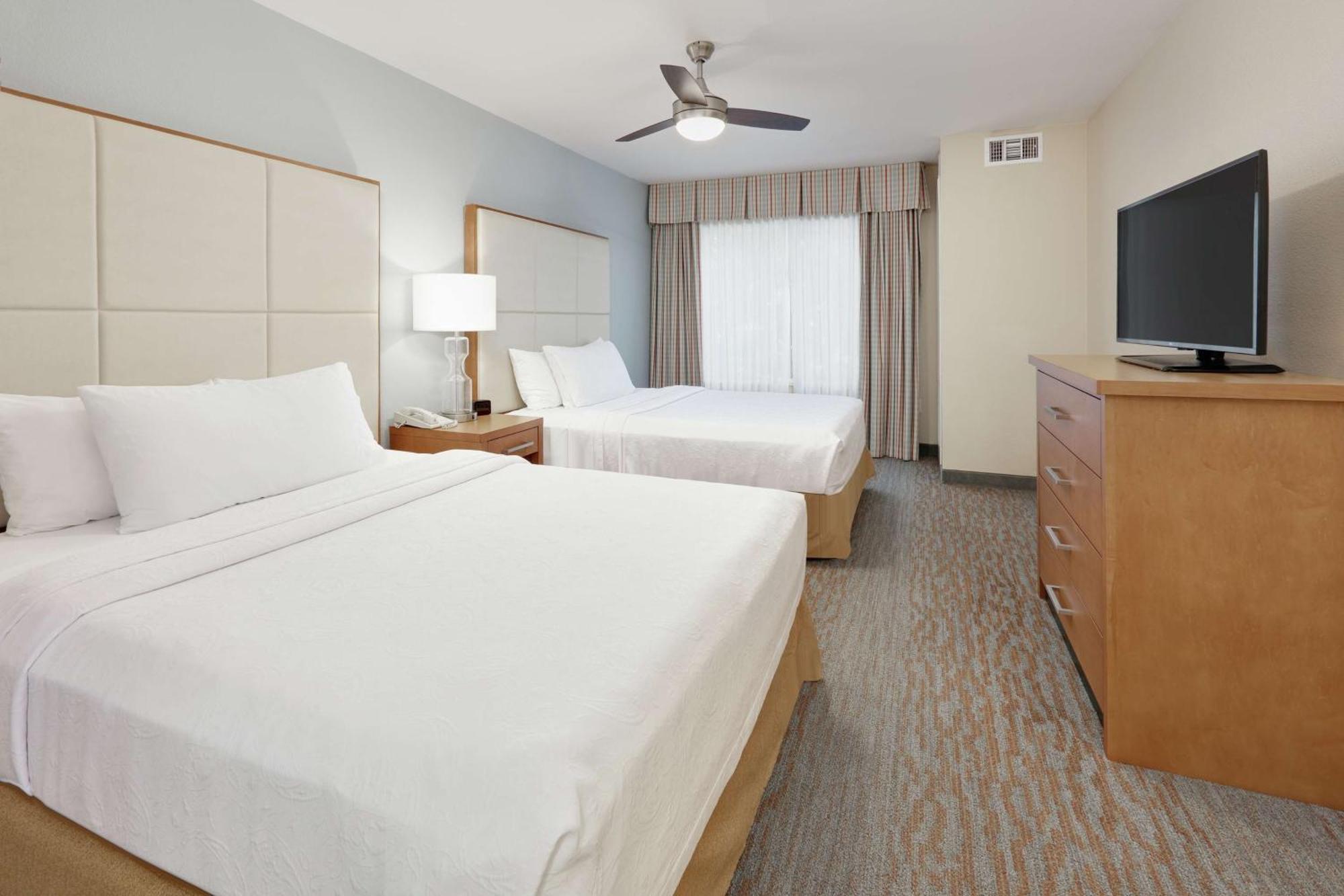 Two Bedroom Suite with One King and Two Queen Beds - Non-Smoking