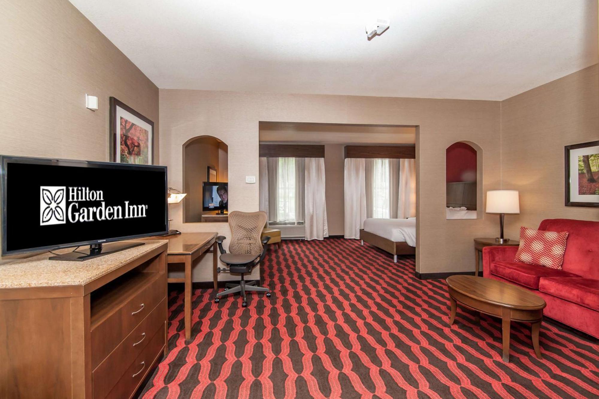 King Room with Sofa Bed and Whirlpool