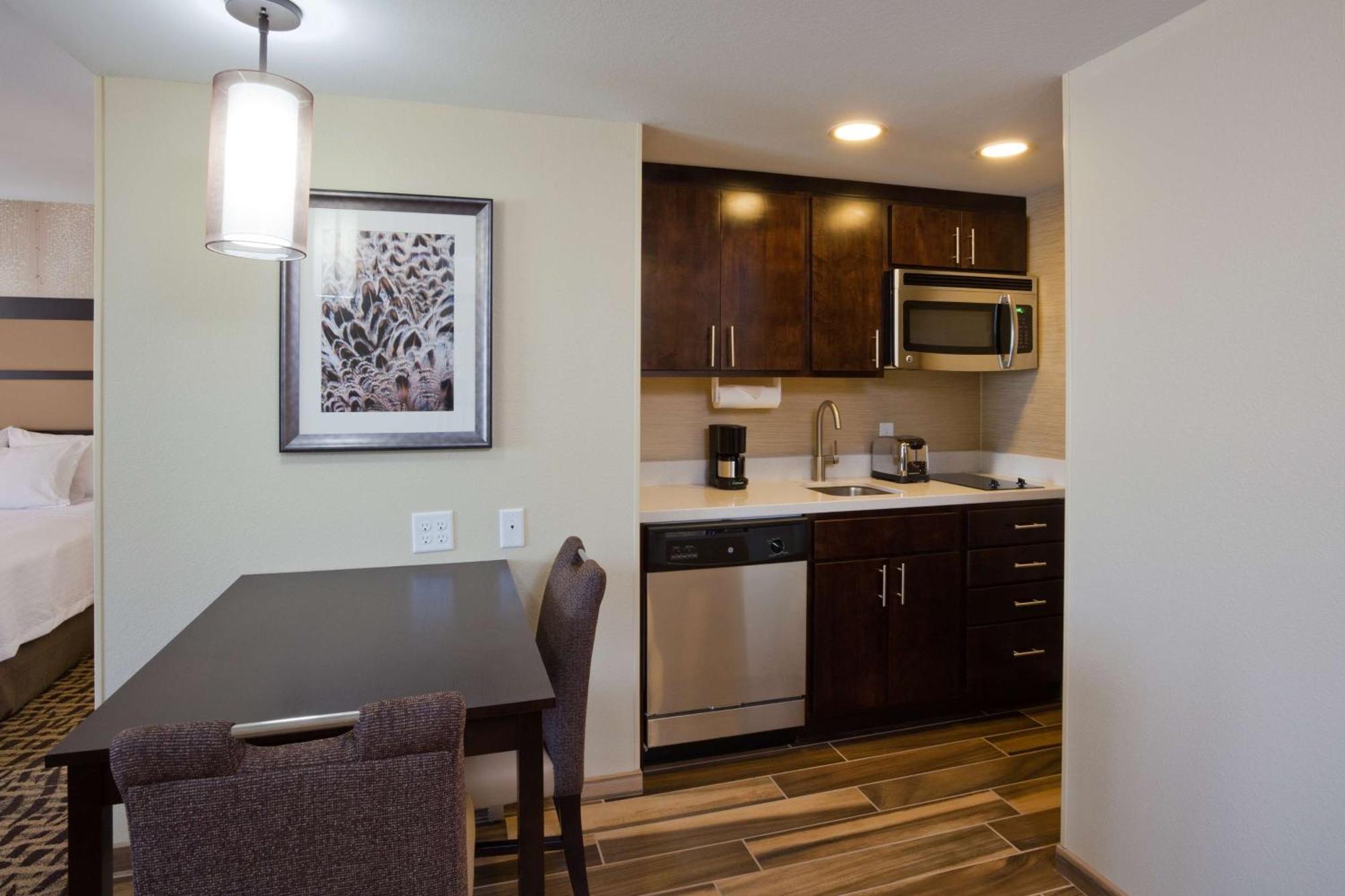 King Suite - Hearing Access/Non-Smoking