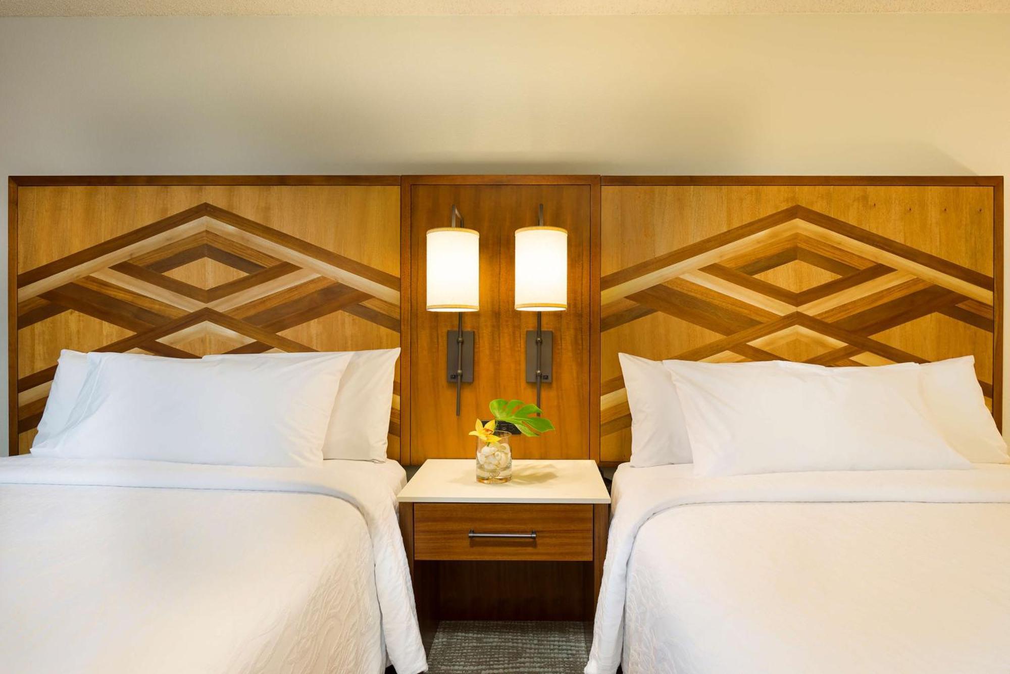 Zimmer mit 2 Queensize-Betten