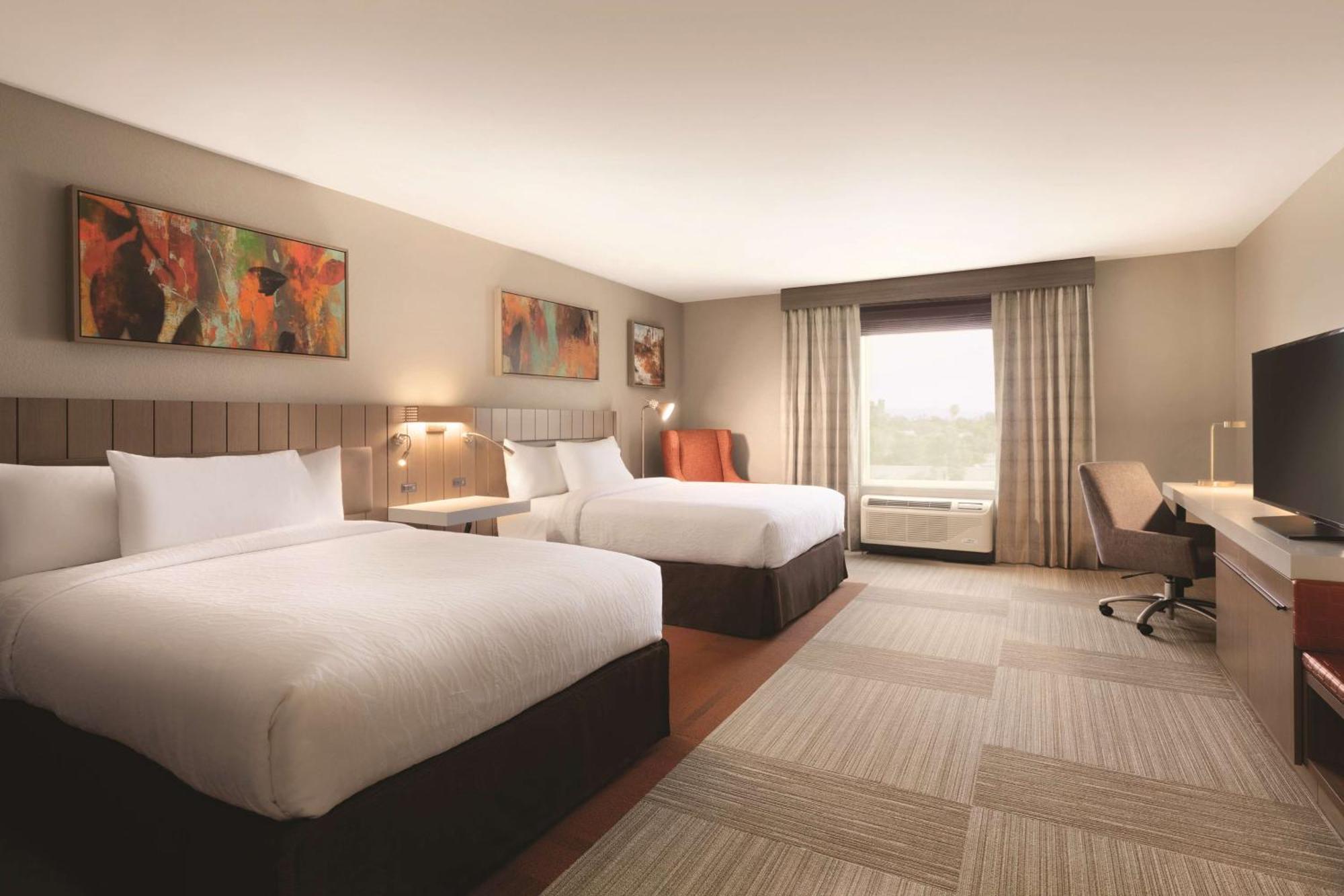 Queen Room with Two Queen Beds - Hearing Access