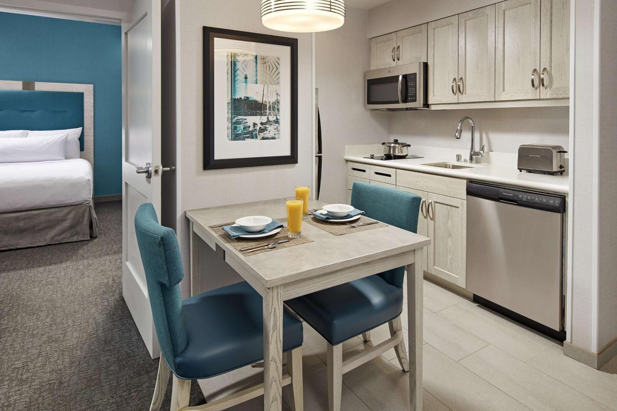 Suite with Two Queen Beds and Tub - Mobility and Hearing Access