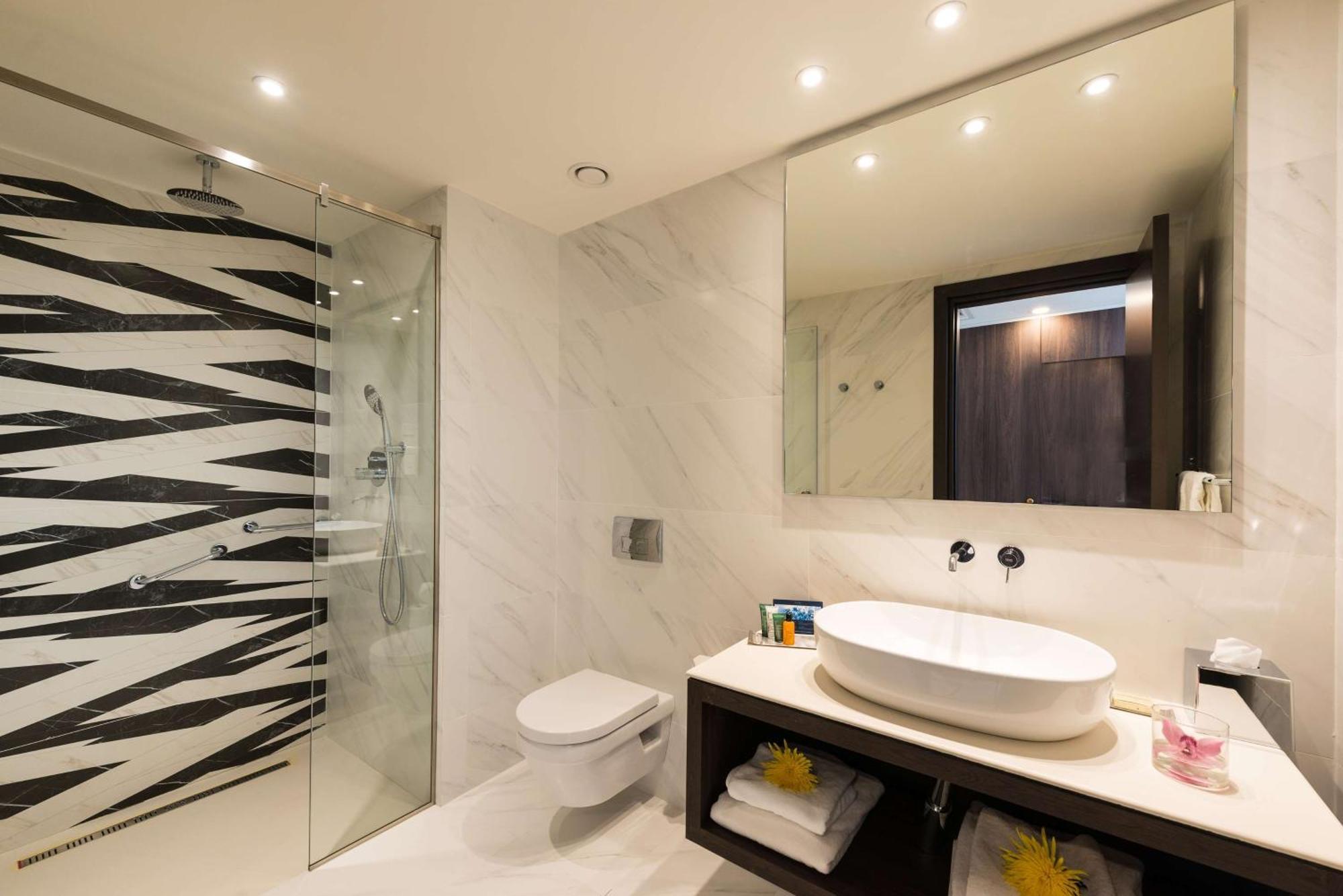 King Guest Room