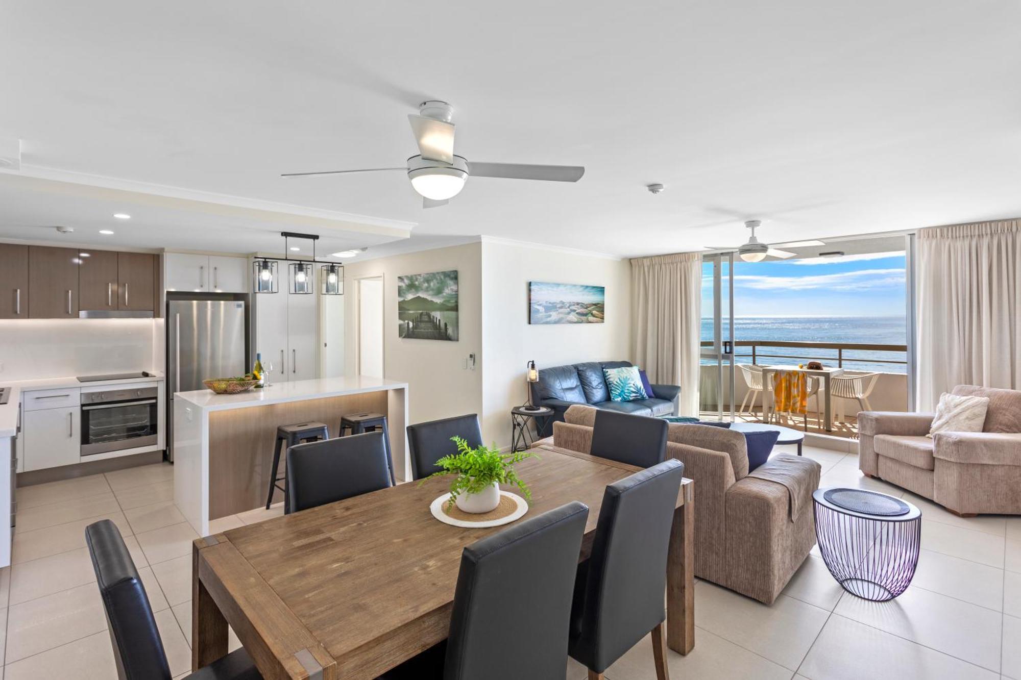 One-Bedroom Apartment with Panoramic View