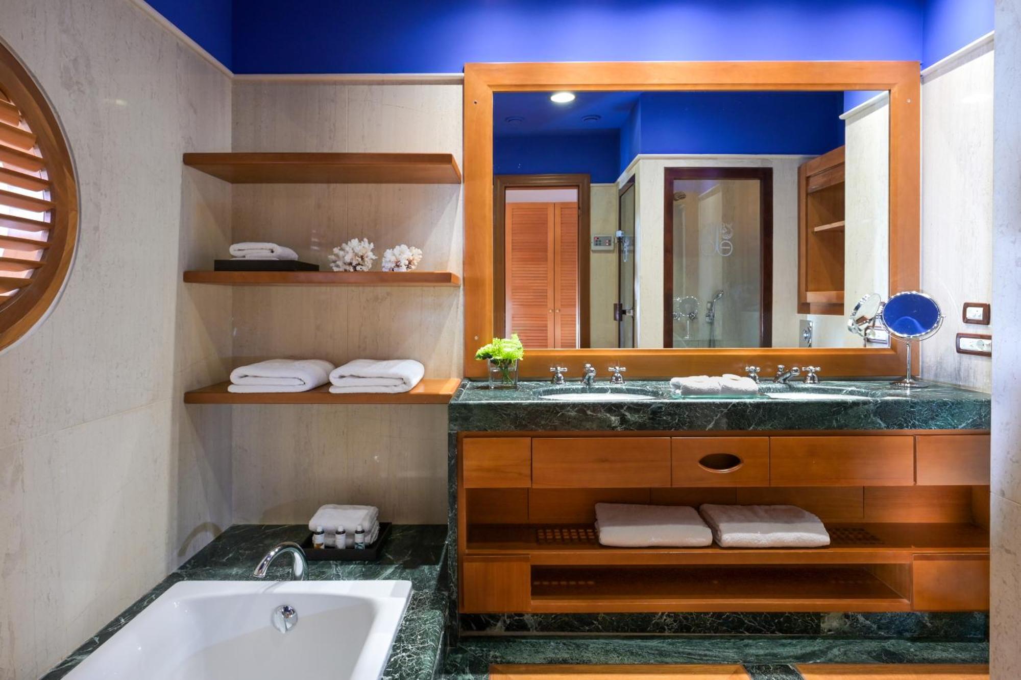 Deluxe Room SPA Sea View Sharing Pool