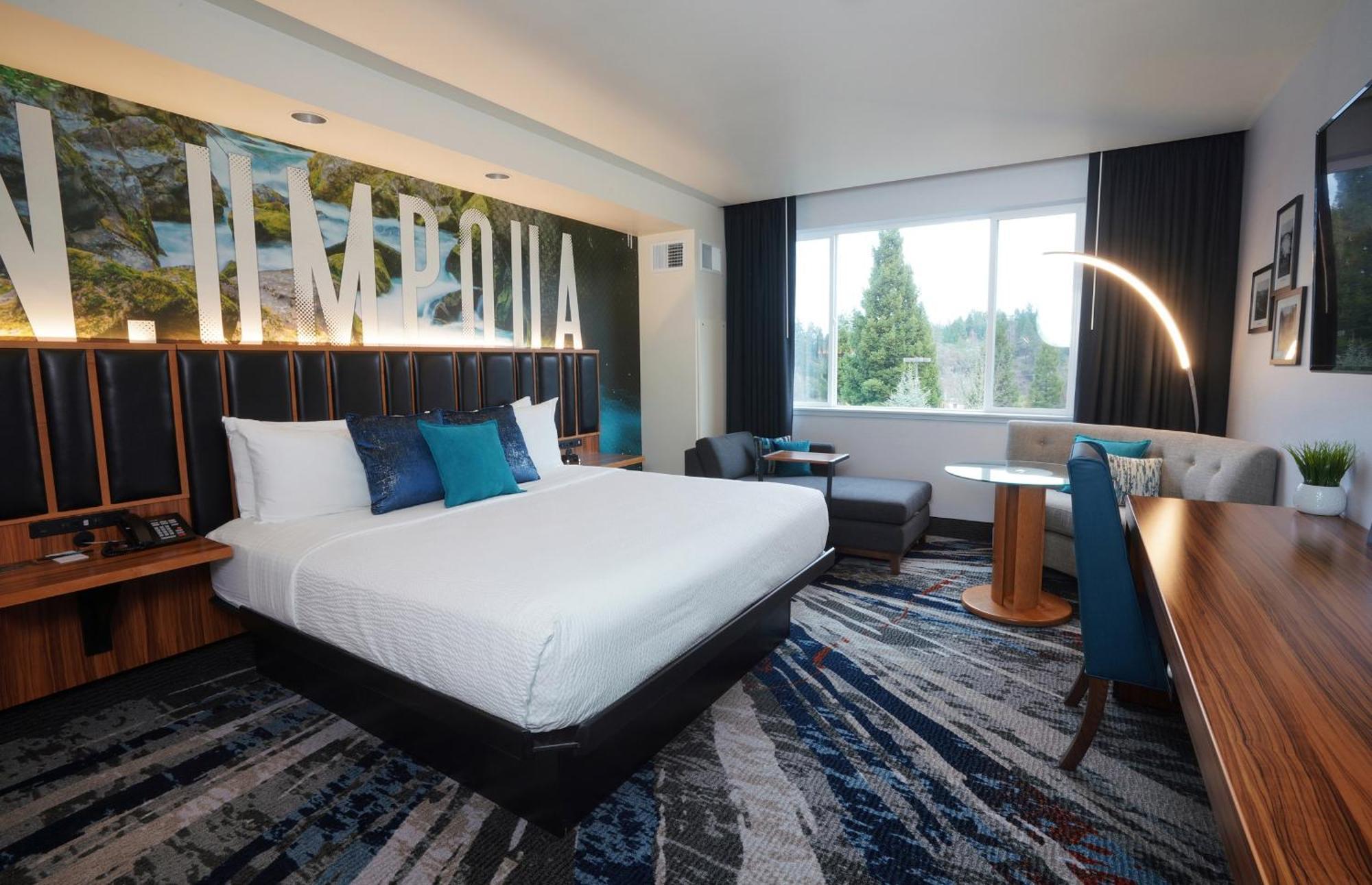 Deluxe Zimmer mit Kingsize-Bett