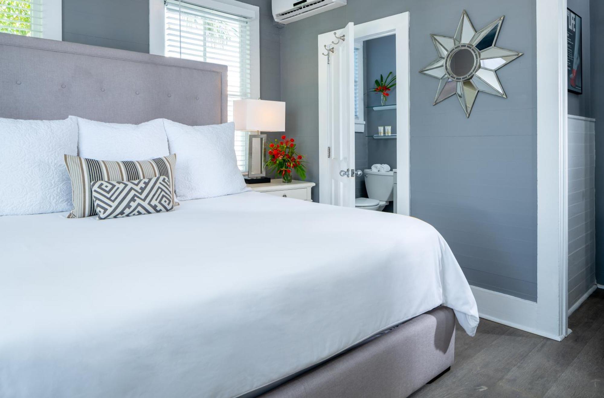Room 2: King Room