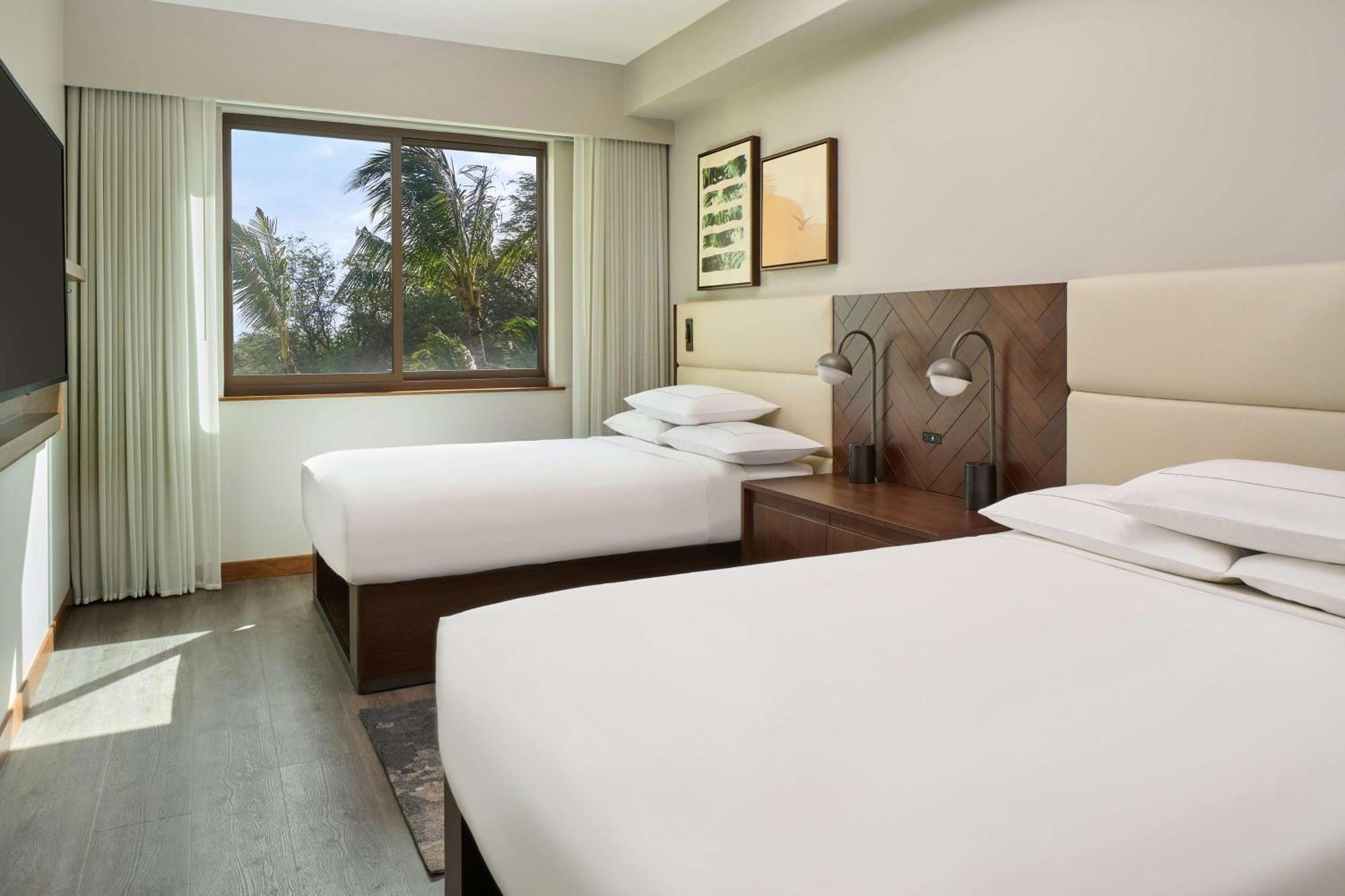 Two-Bedroom Suite Resort View Full Kitchen Sofabed & Balcony,1557063373:JPEG