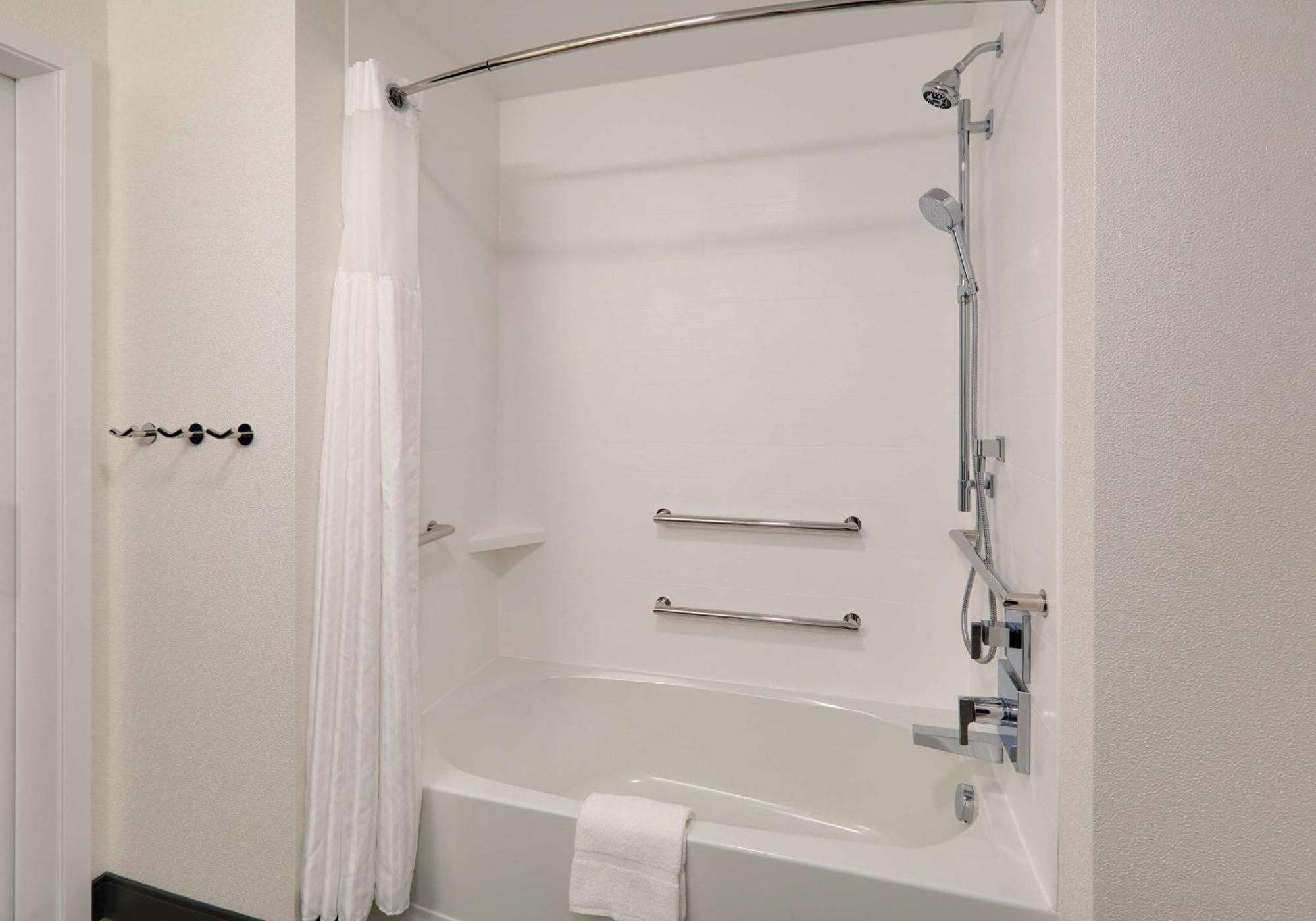 King Room - Mobility Access/Non-Smoking