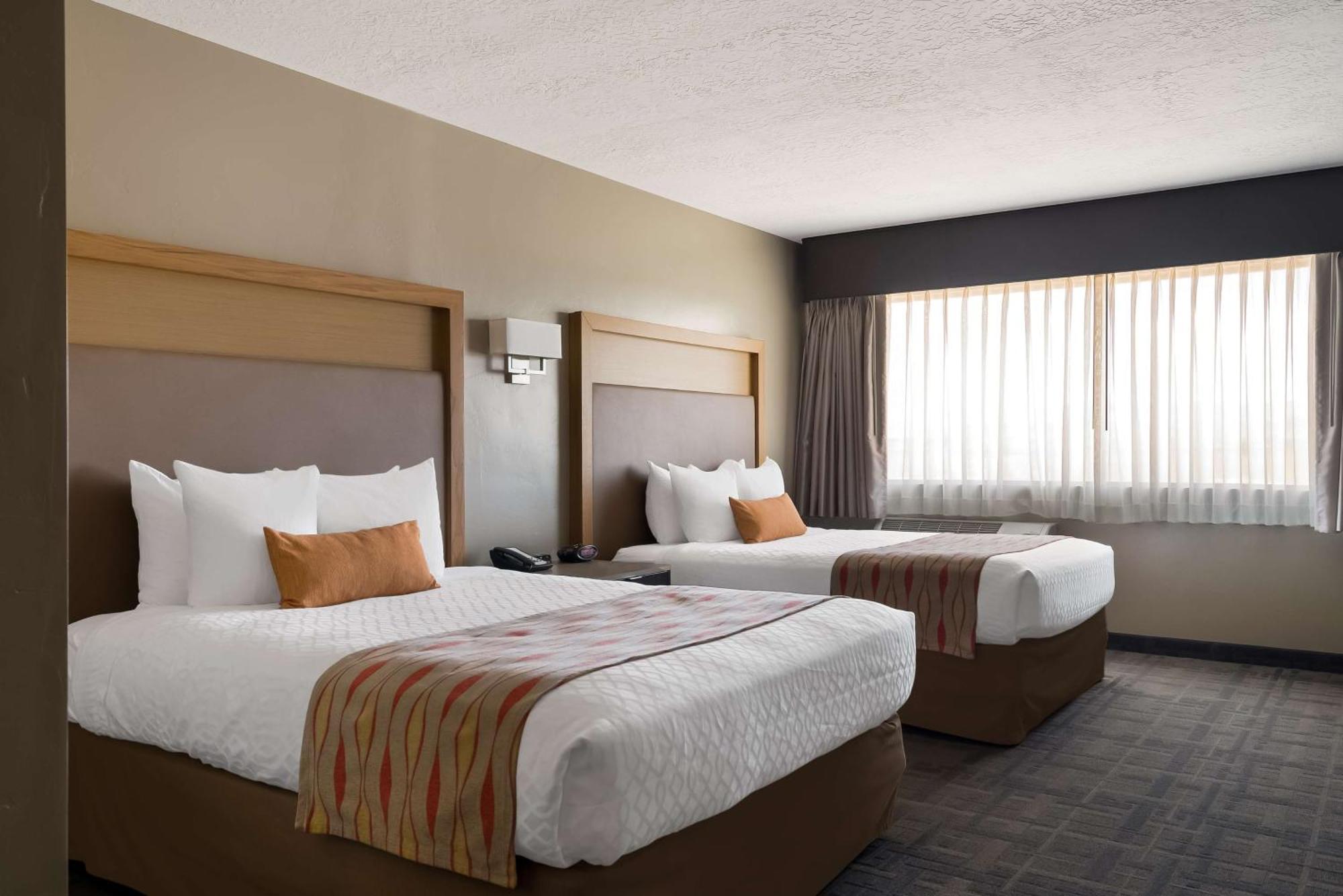Queen Room with Two Queen Beds and Kitchenette - Non-Smoking