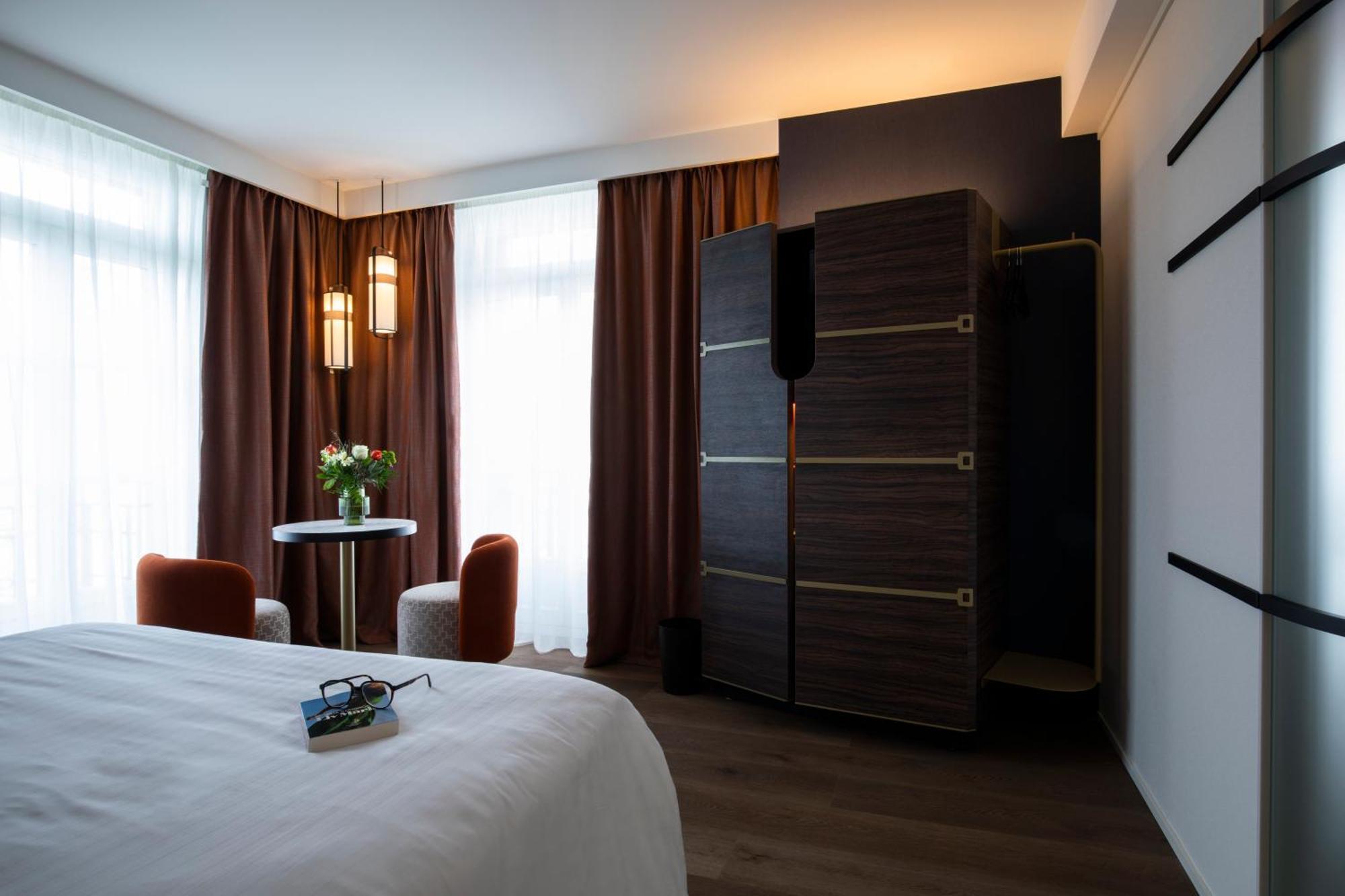 Large Double Room,1563262060:JPEG