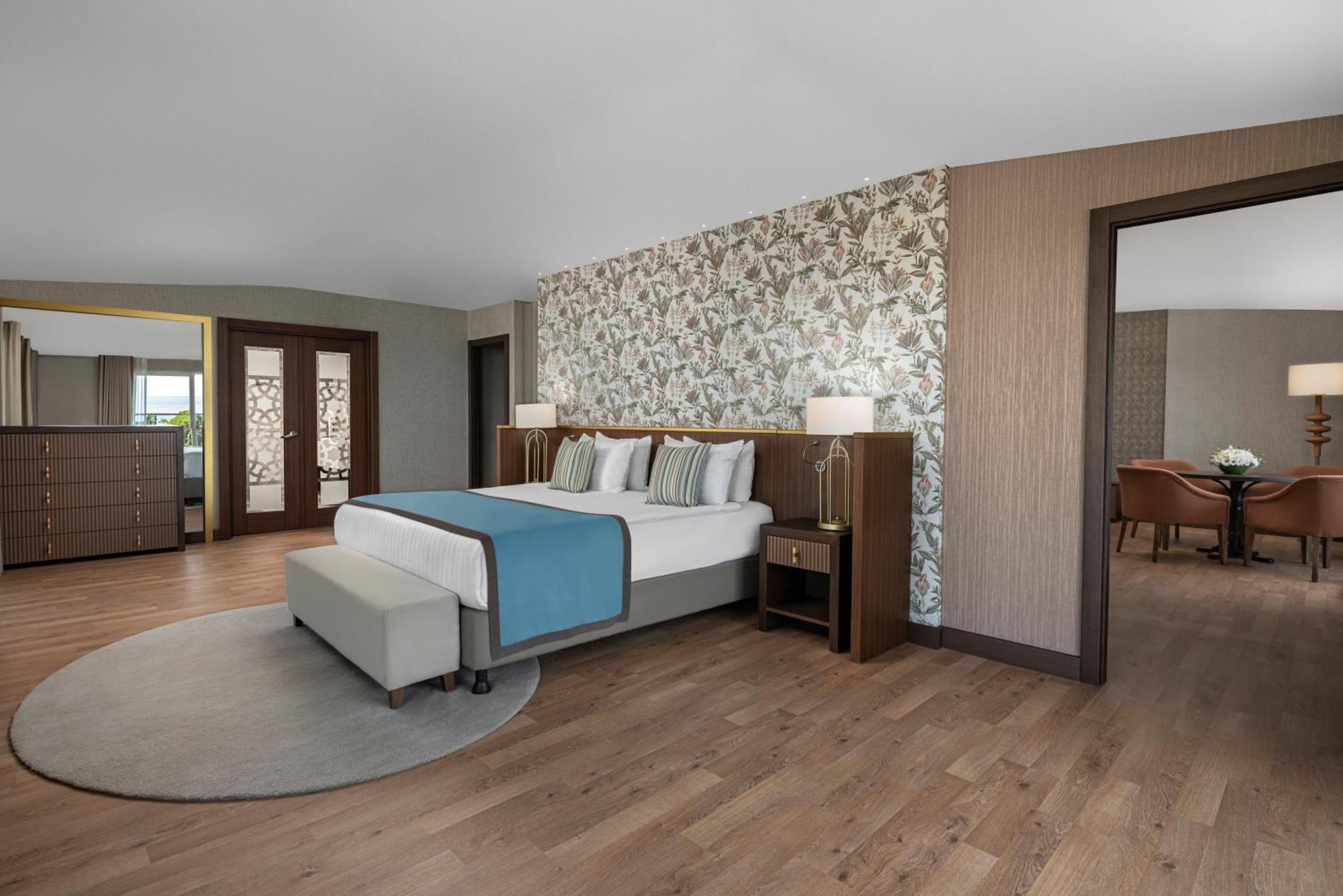 King Suite,1563292786:JPEG