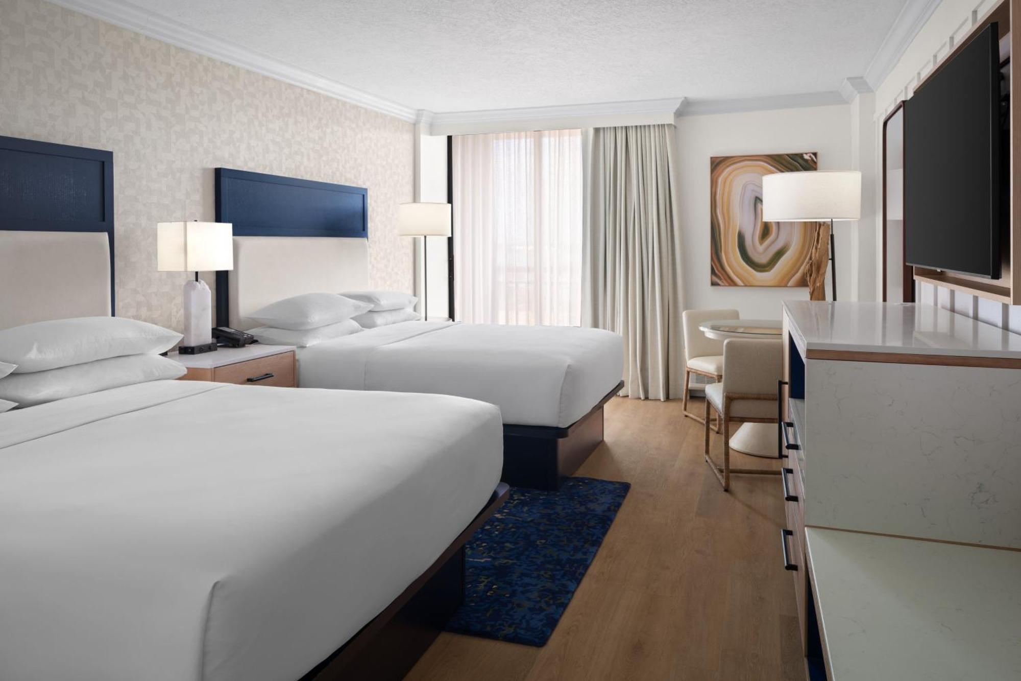 Zimmer mit 2 Queensize-Betten, ohne Aussicht, untere Etage