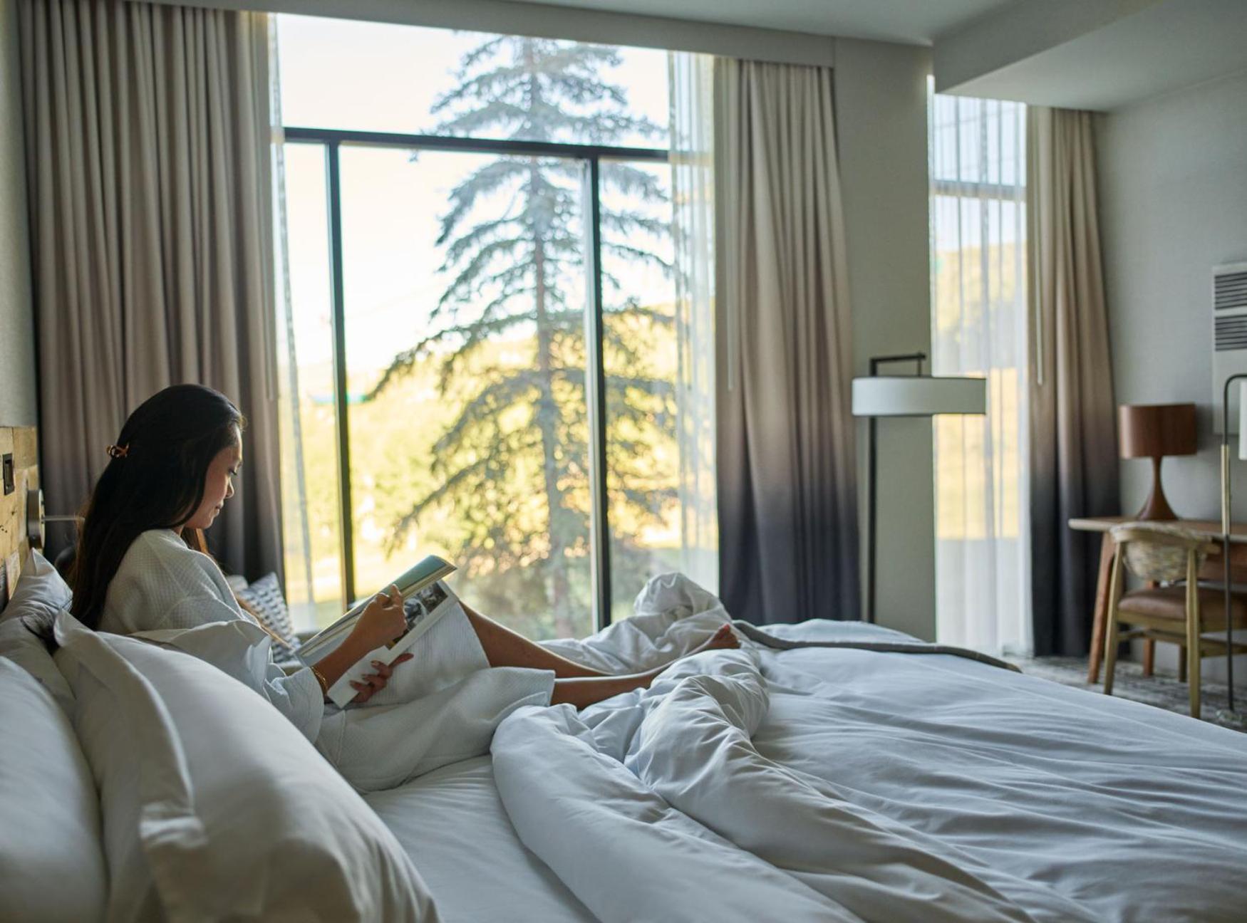 Junior King Suite with Resort View