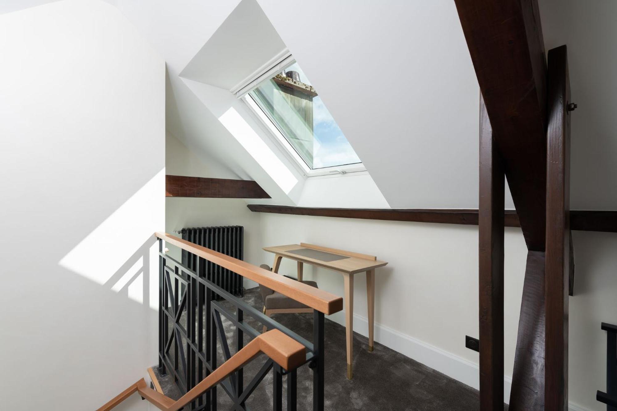 Double Room,1567784285:JPEG