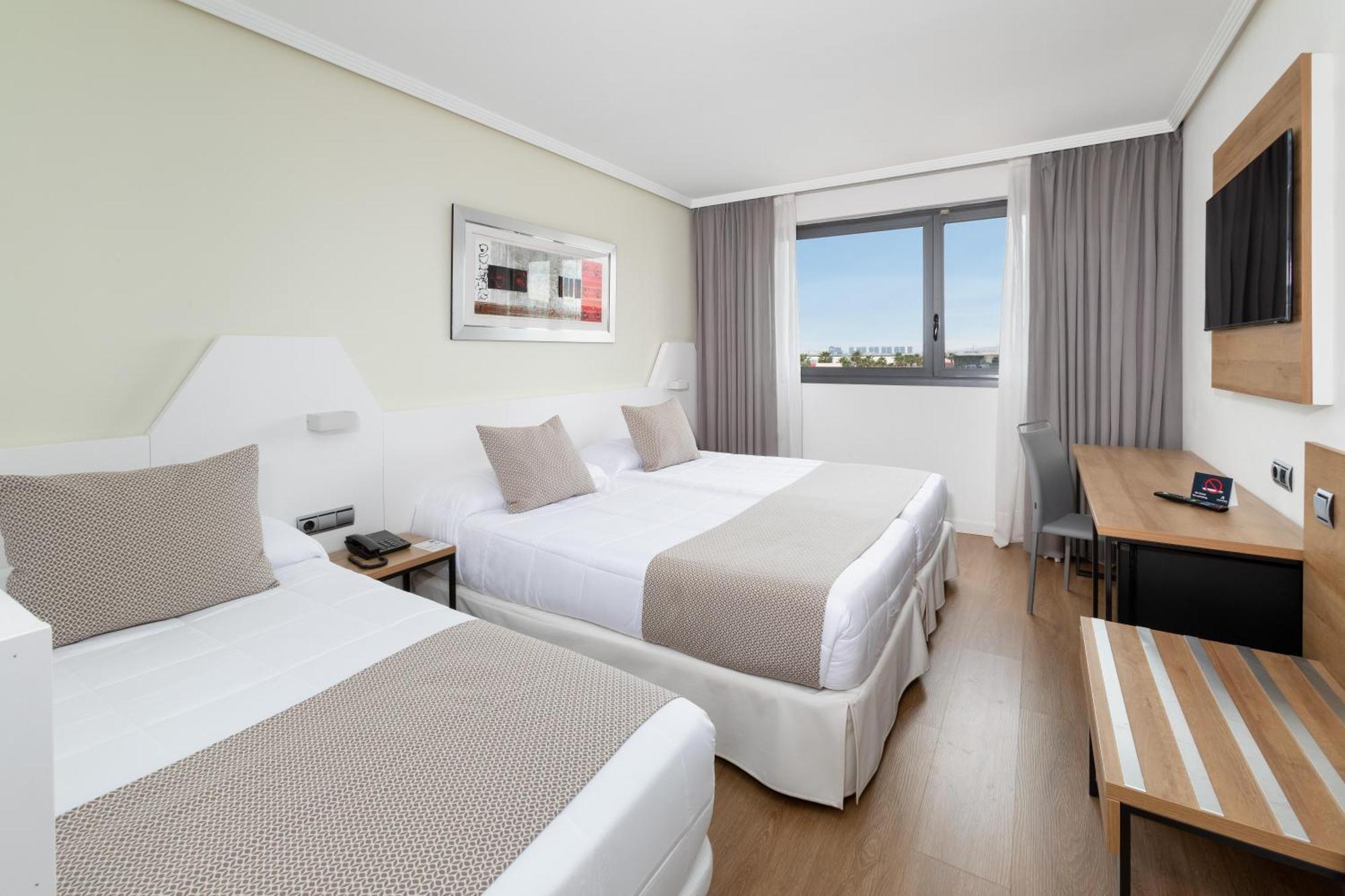 URBAN TRIPLE Room